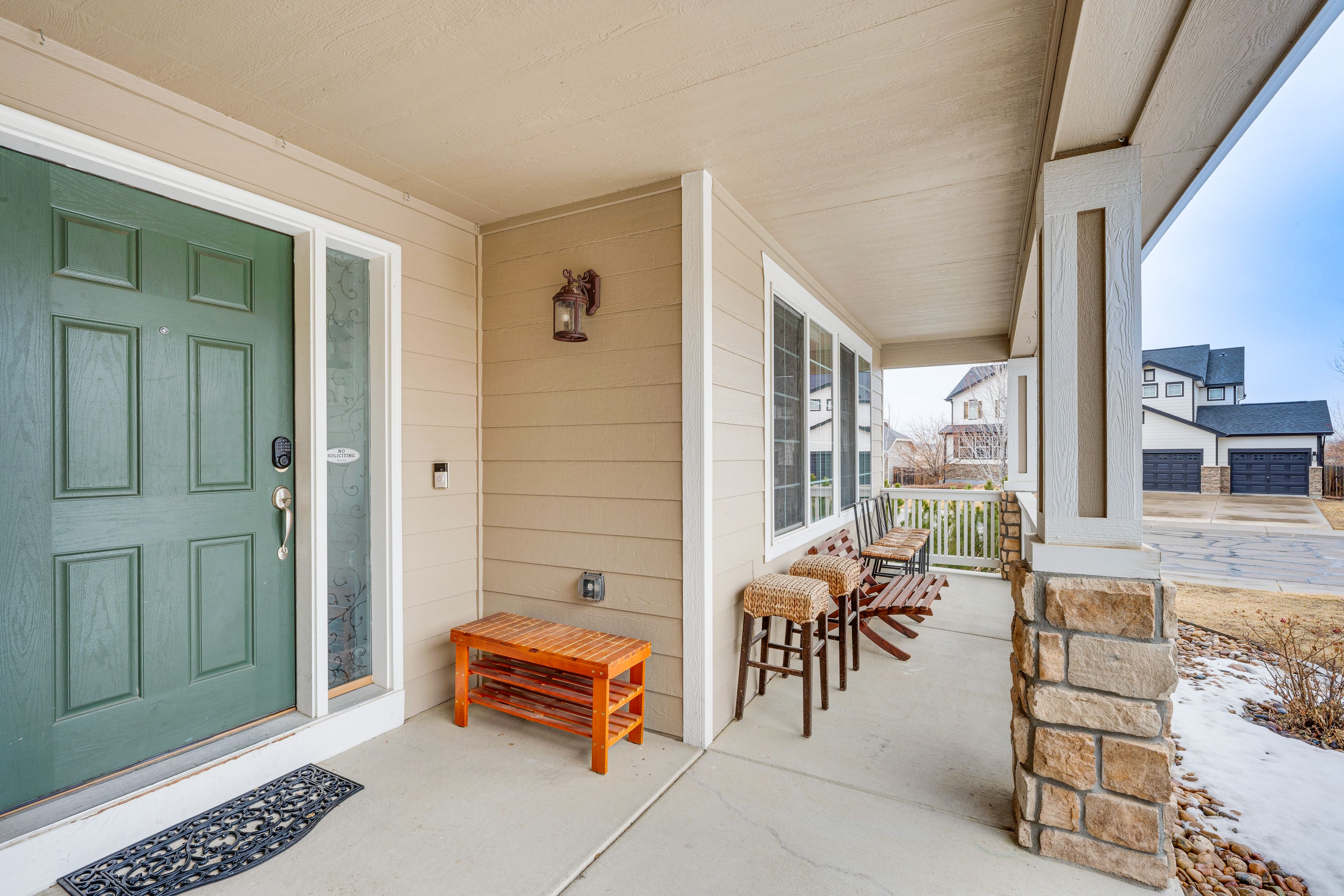 Front Porch | Seating