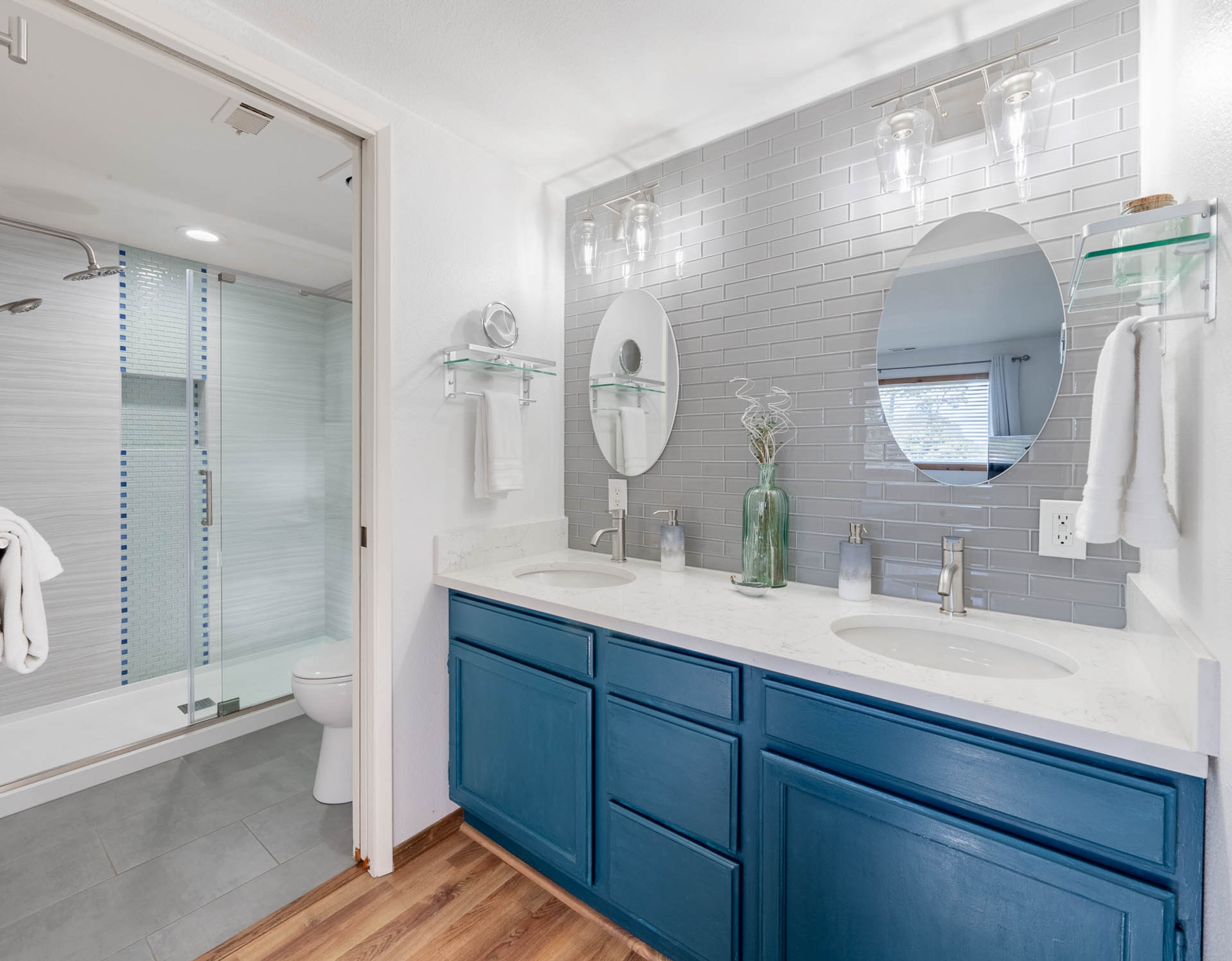 En-Suite Bathroom | Walk-In Shower