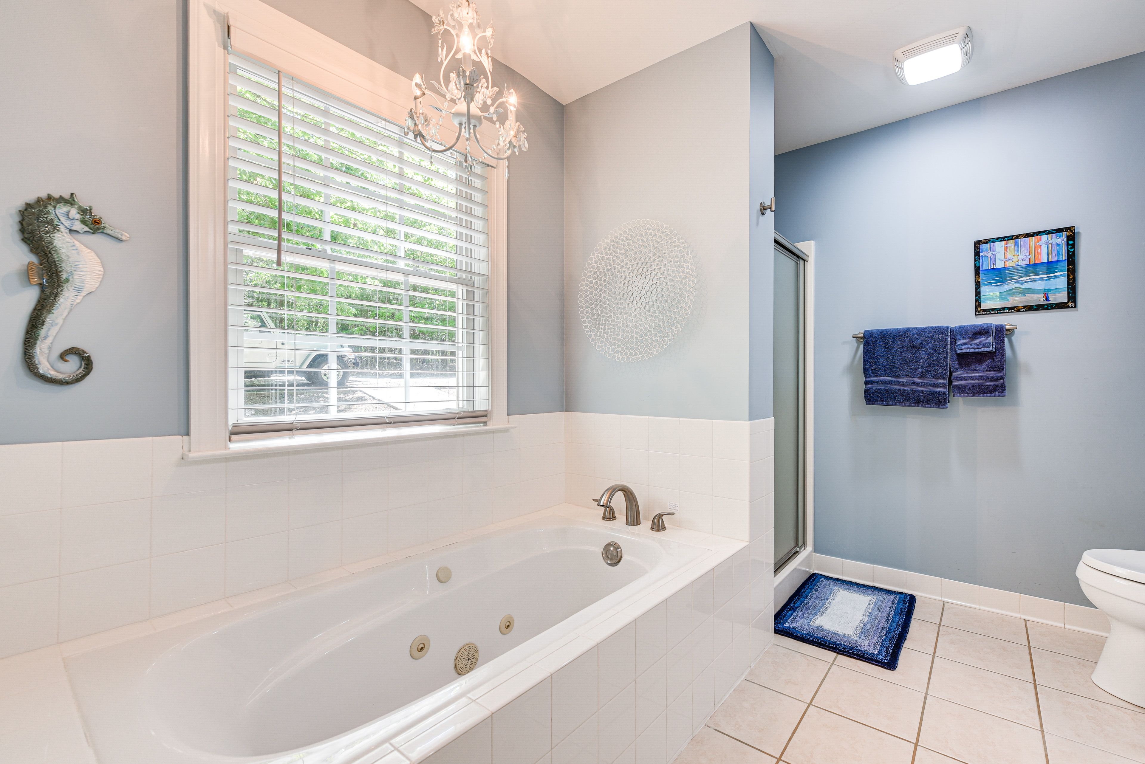 En-Suite Bathroom | Jetted Tub