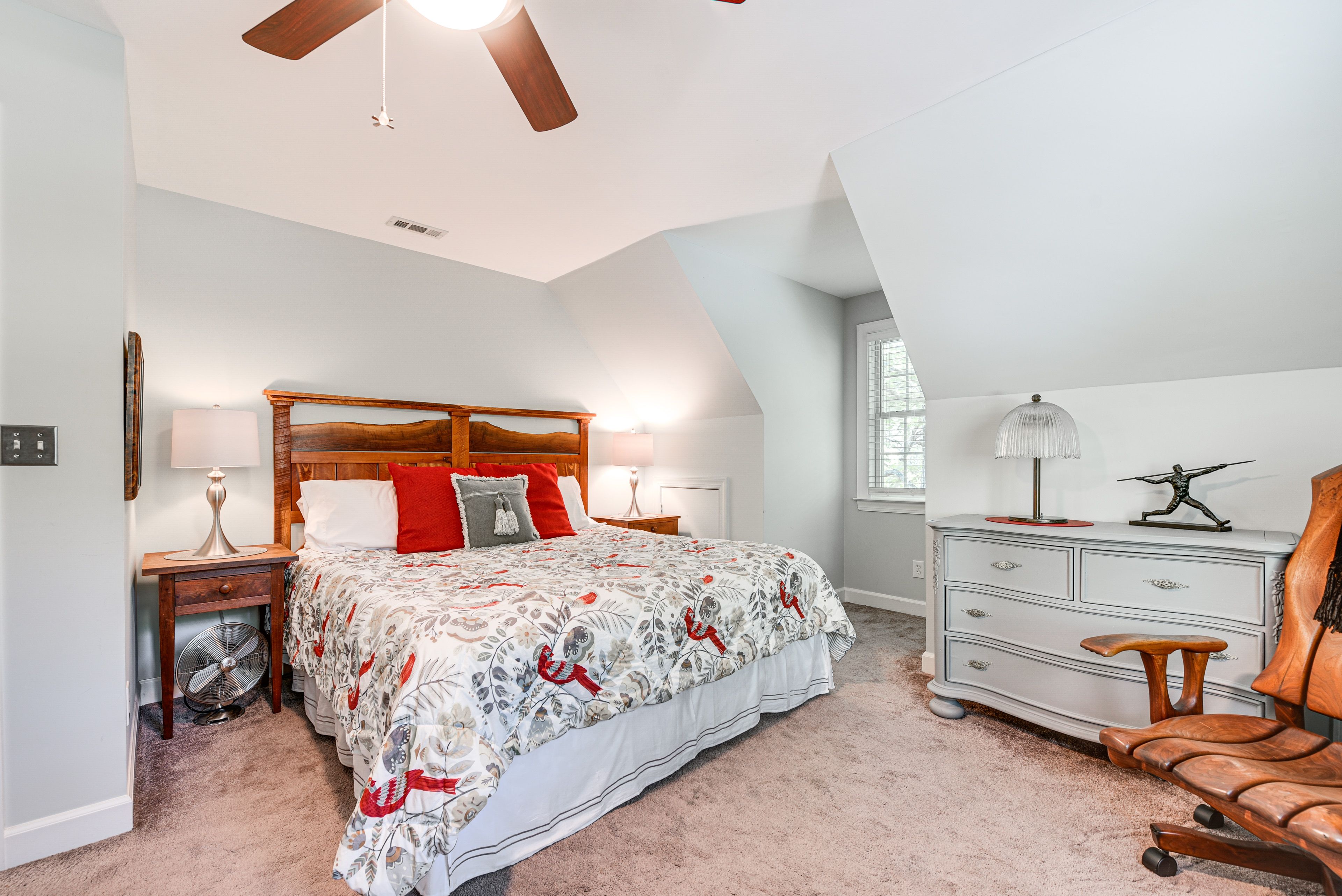 Bedroom 2 | King Bed