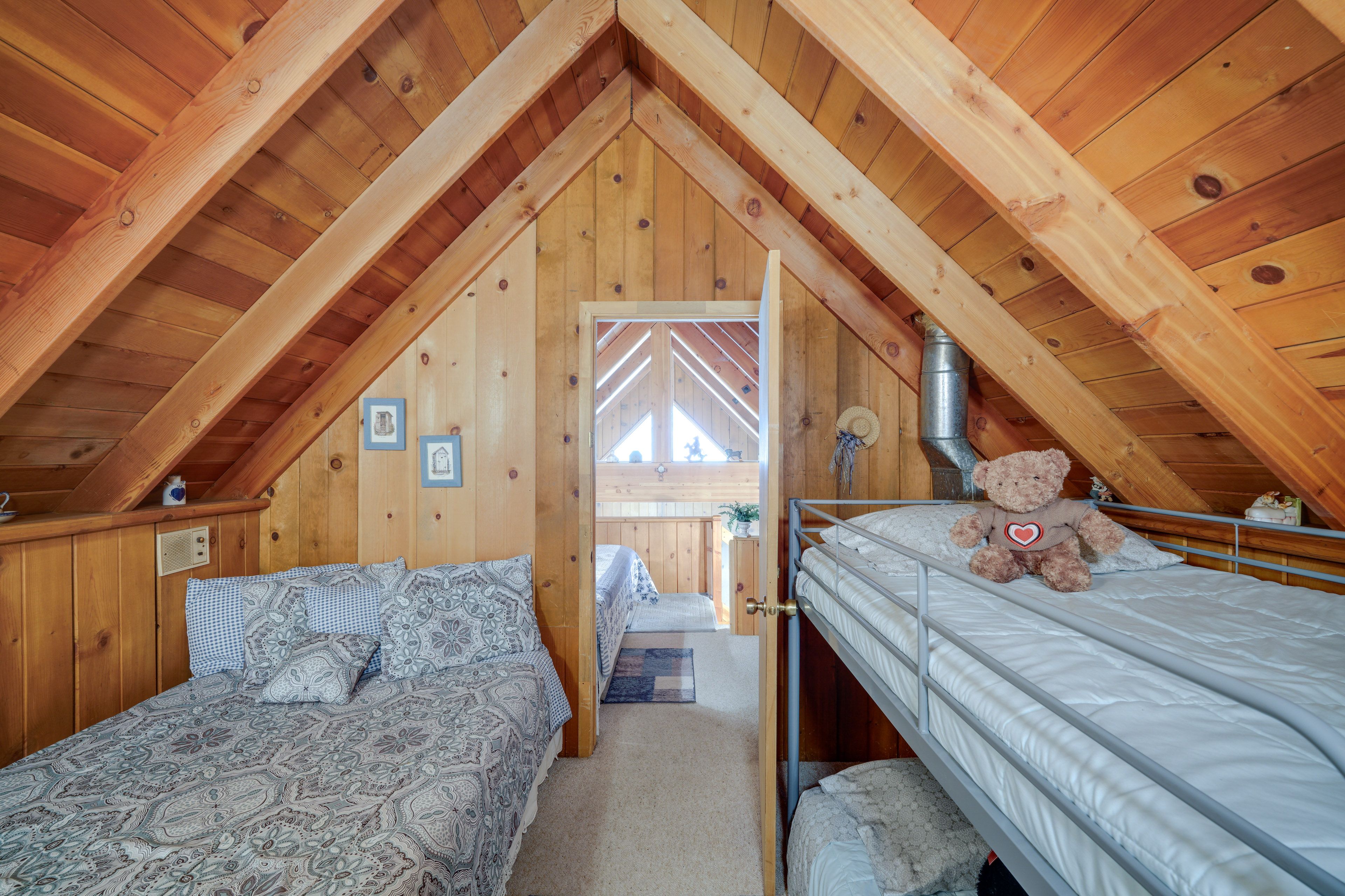 Bedroom | Full Bed | Twin Bunk Bed