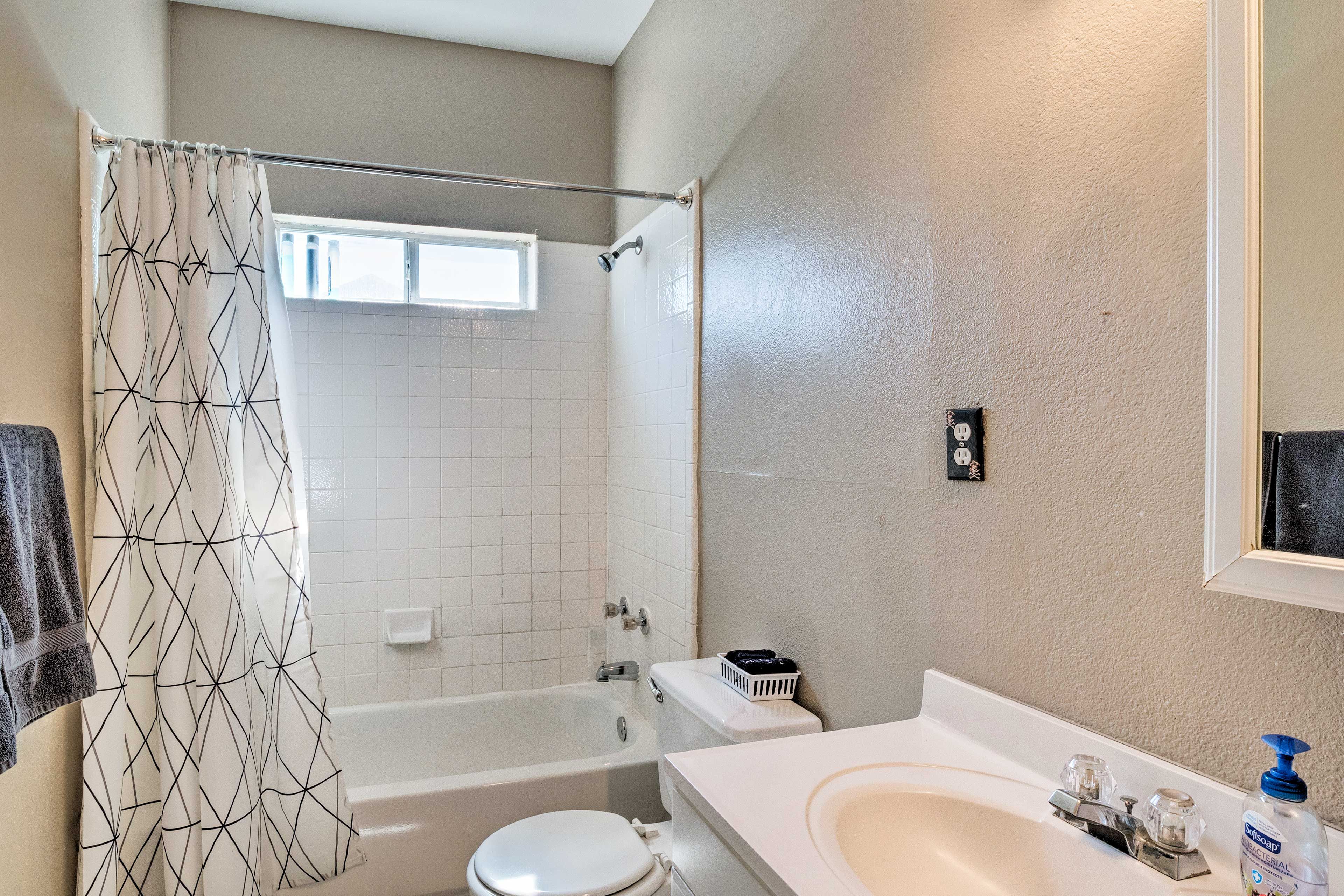 Freshen up in this second bathroom.