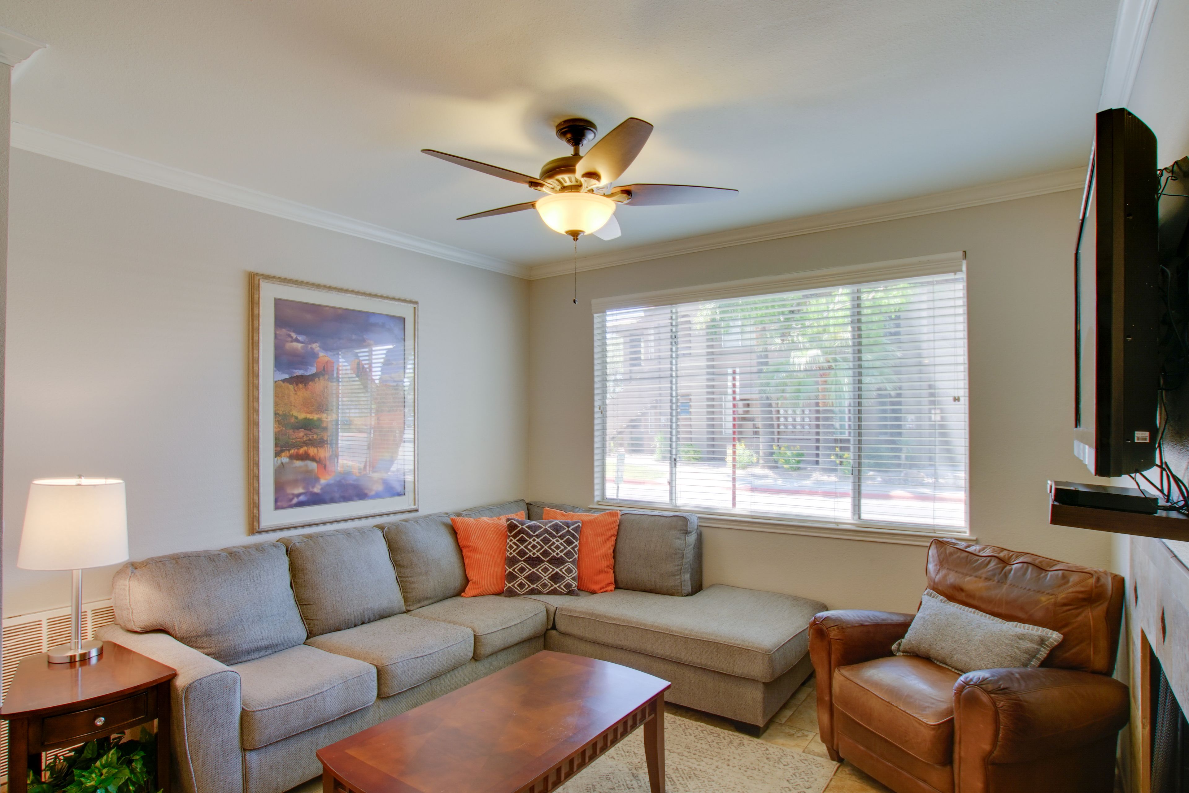 Living Room | Free WiFi