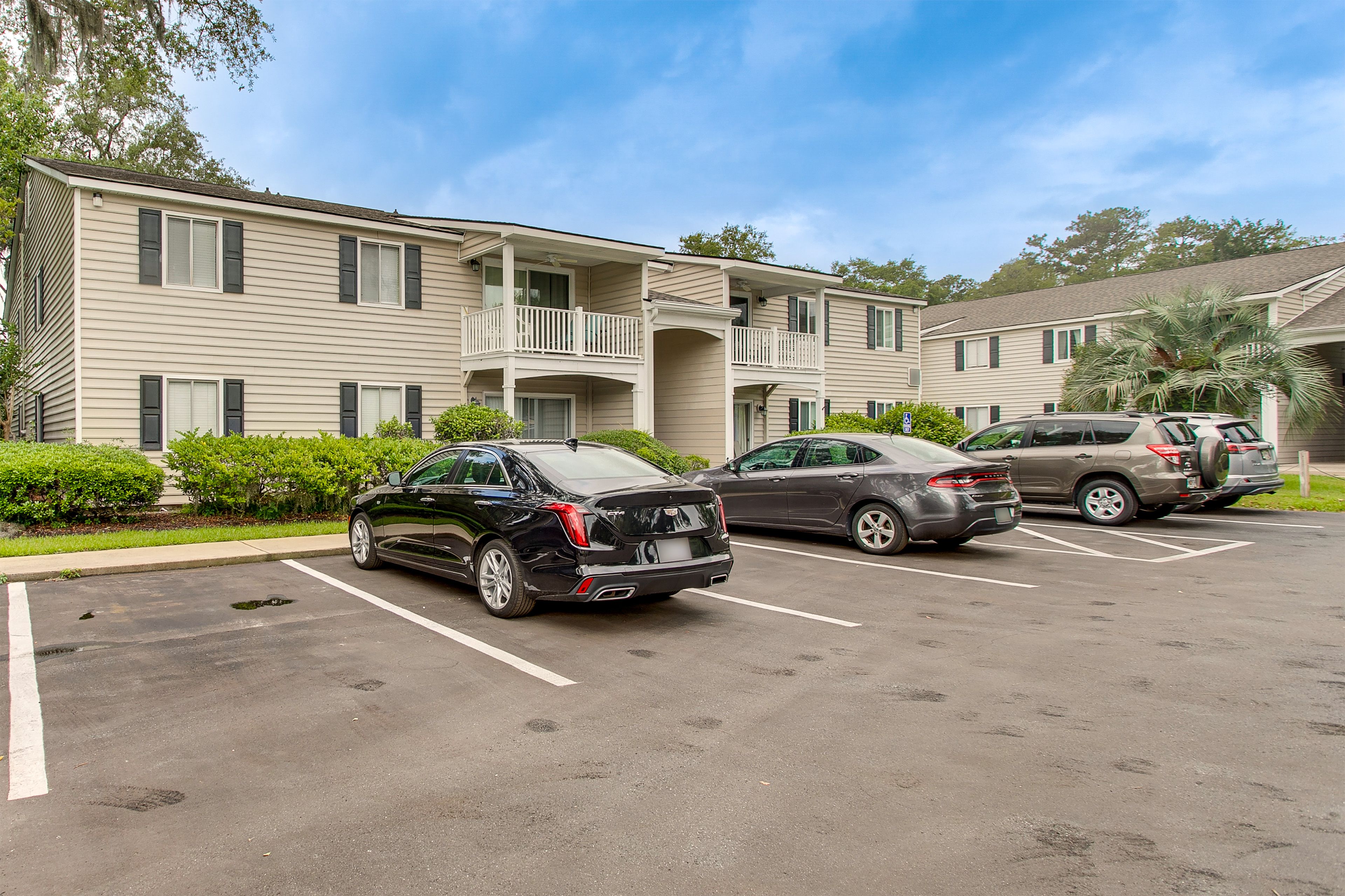 Parking | Community Lot (First-Come, First-Served)