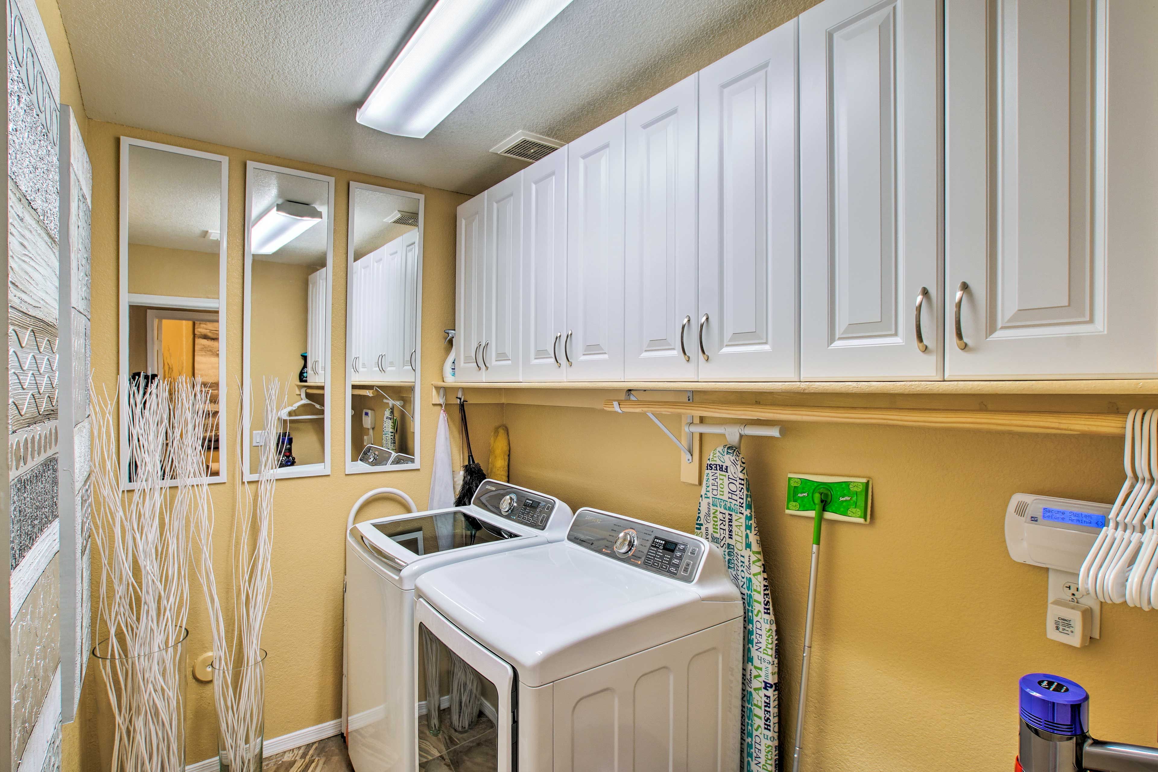 Conveniently launder your clothes right on-site.