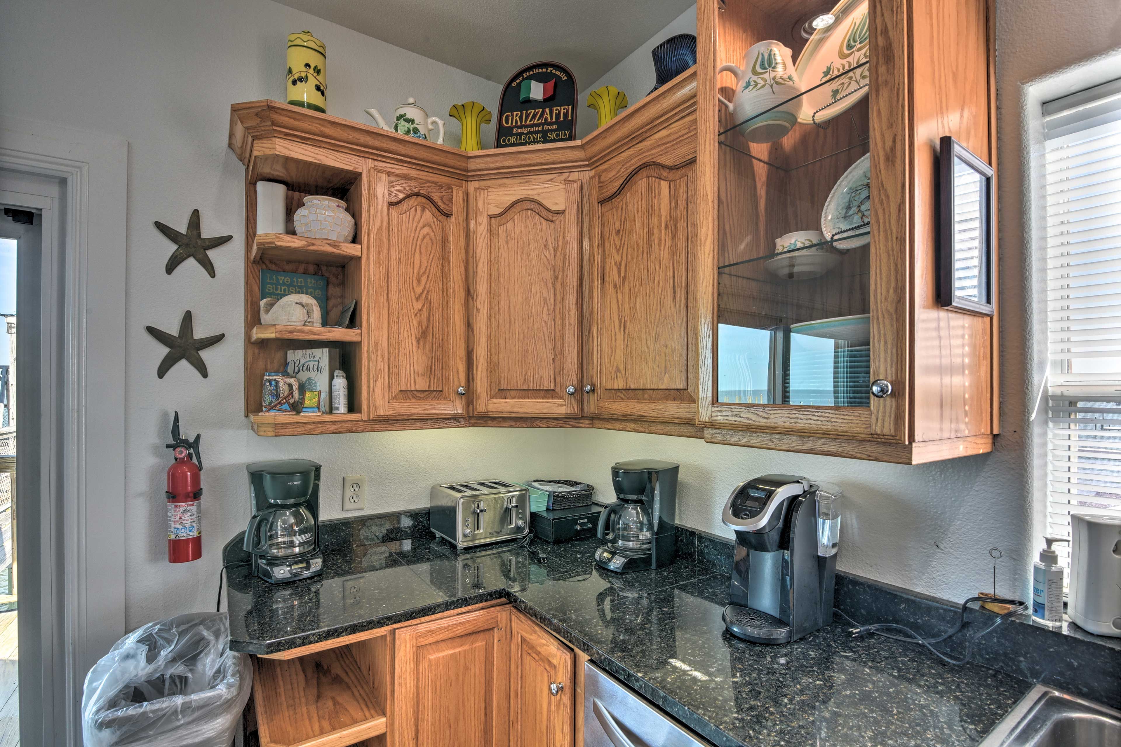 Kitchen | Keurig & Drip Coffee Makers