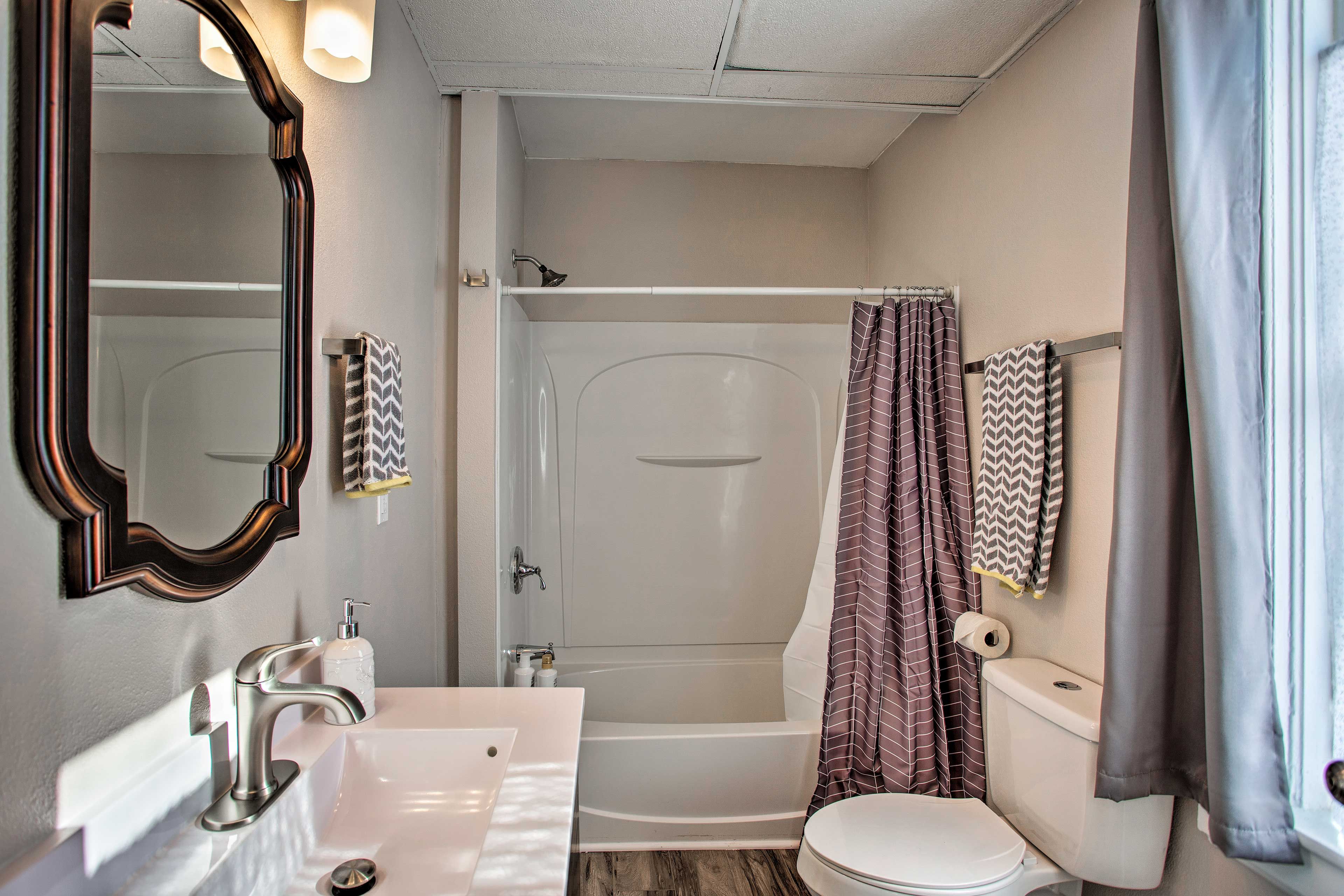 Bathroom | Towels Provided