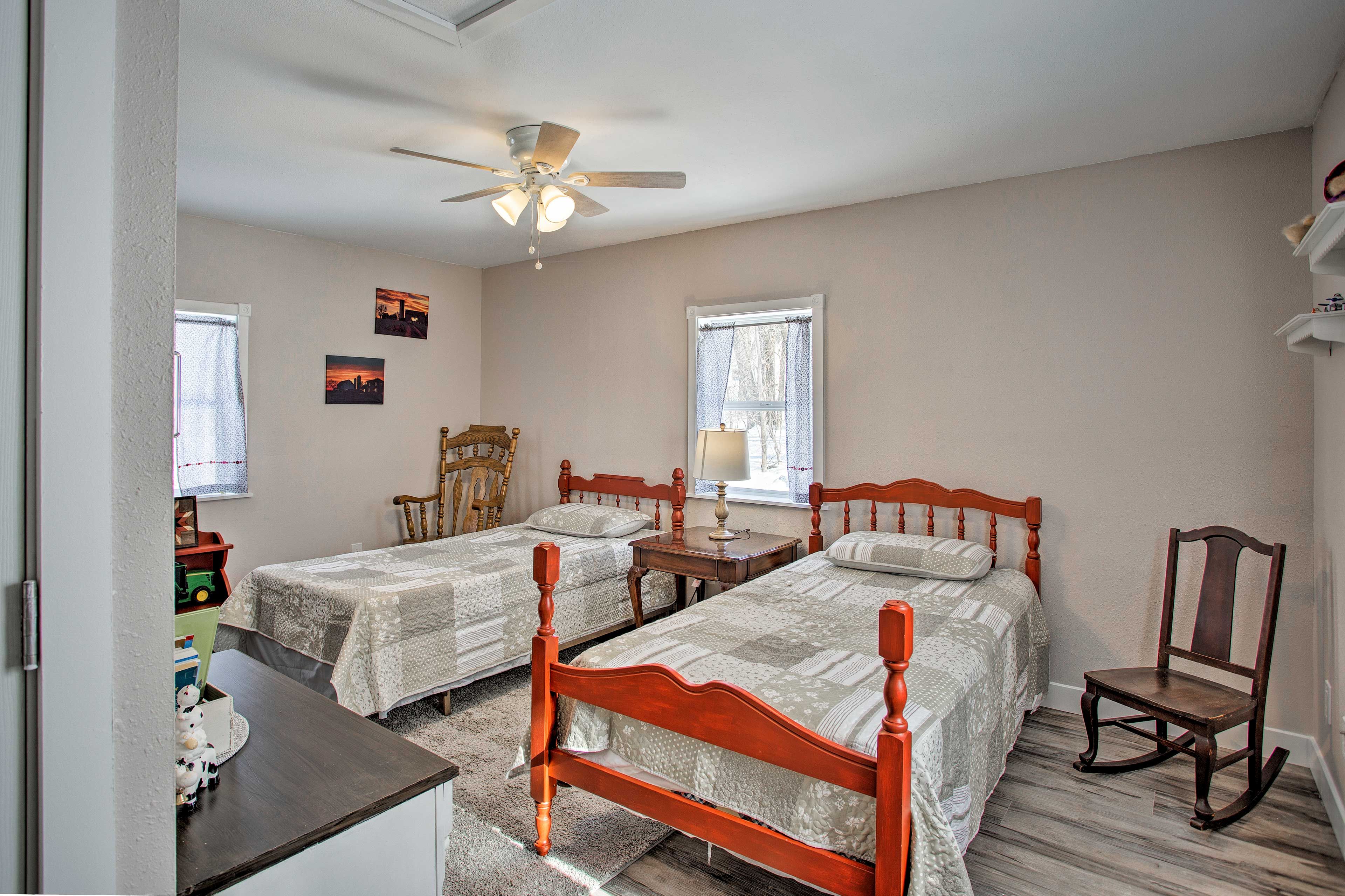 Bedroom 2  | 2 Twin Beds, Twin Bunk Bed