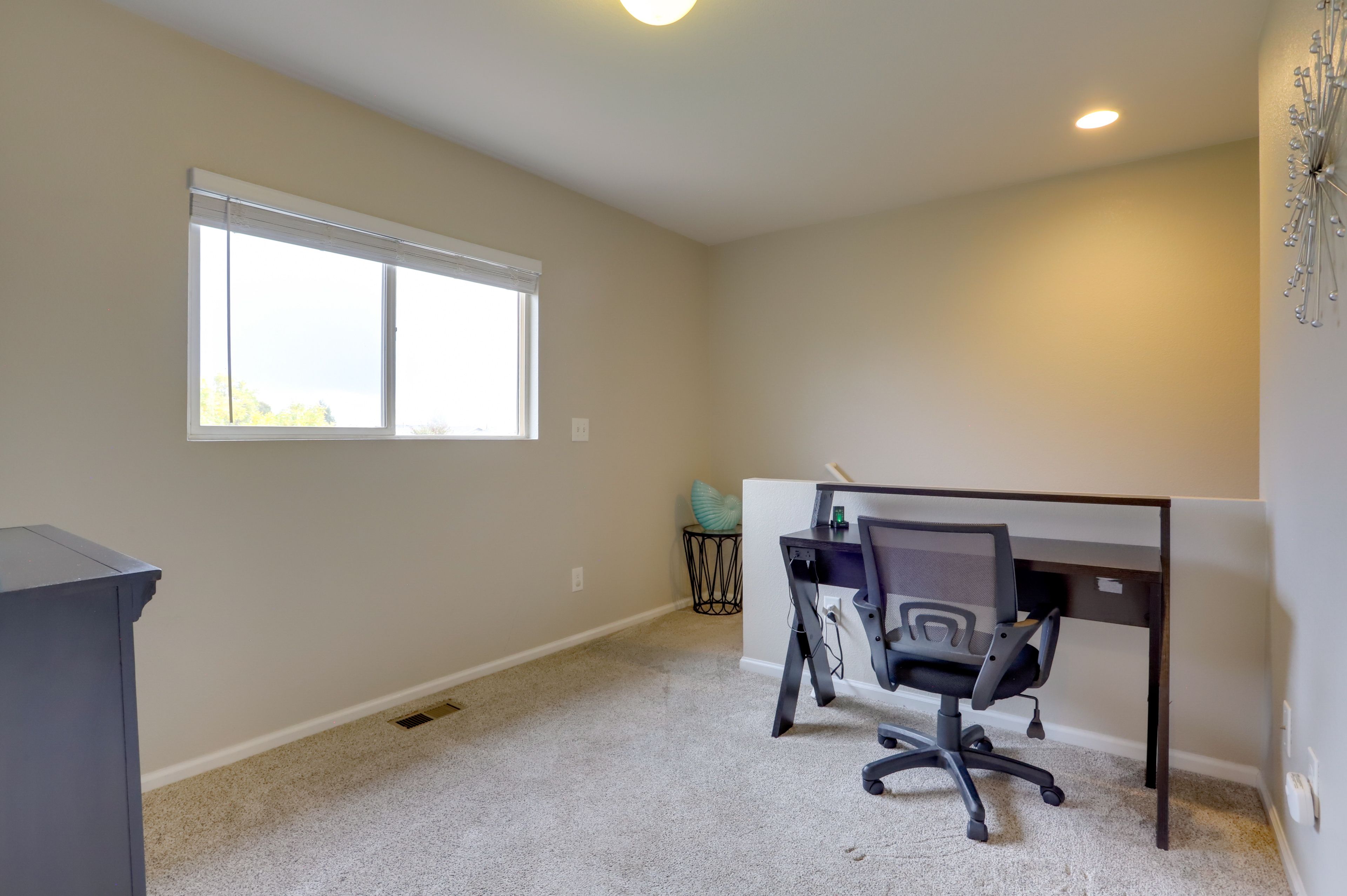 Upstairs Landing | Desk/Workspace