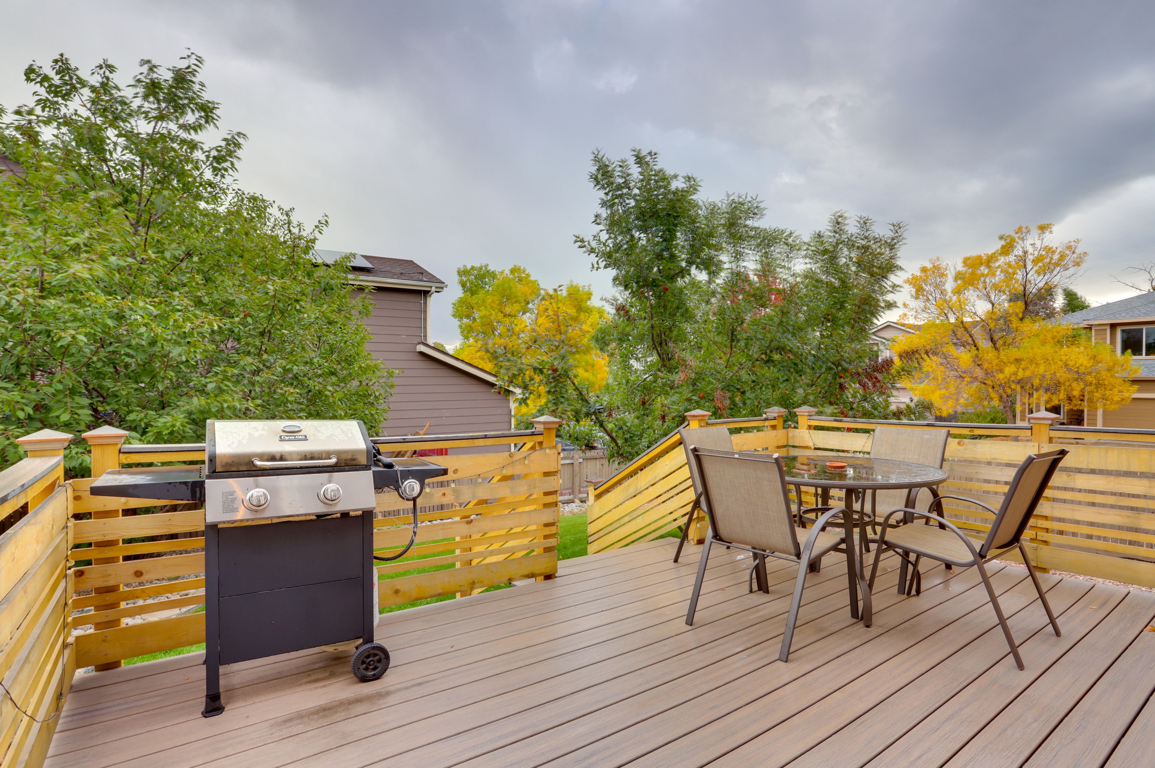 Deck | Gas Grill | Outdoor Dining Area
