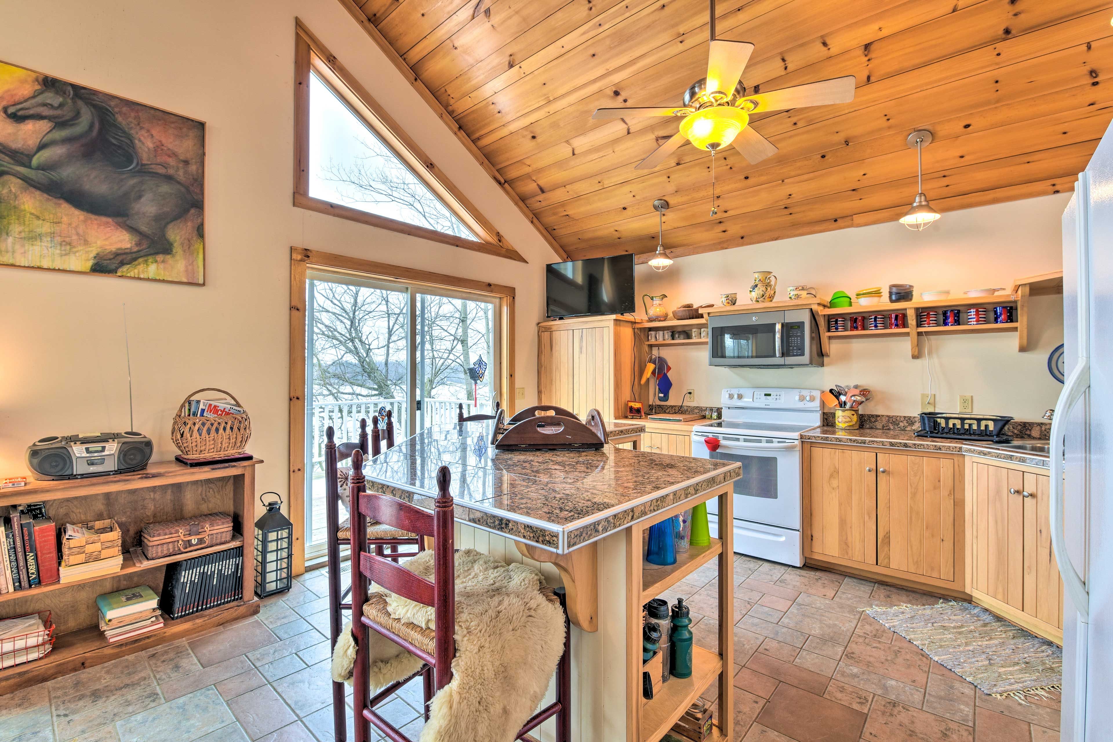 Keep the chef company at the breakfast bar.