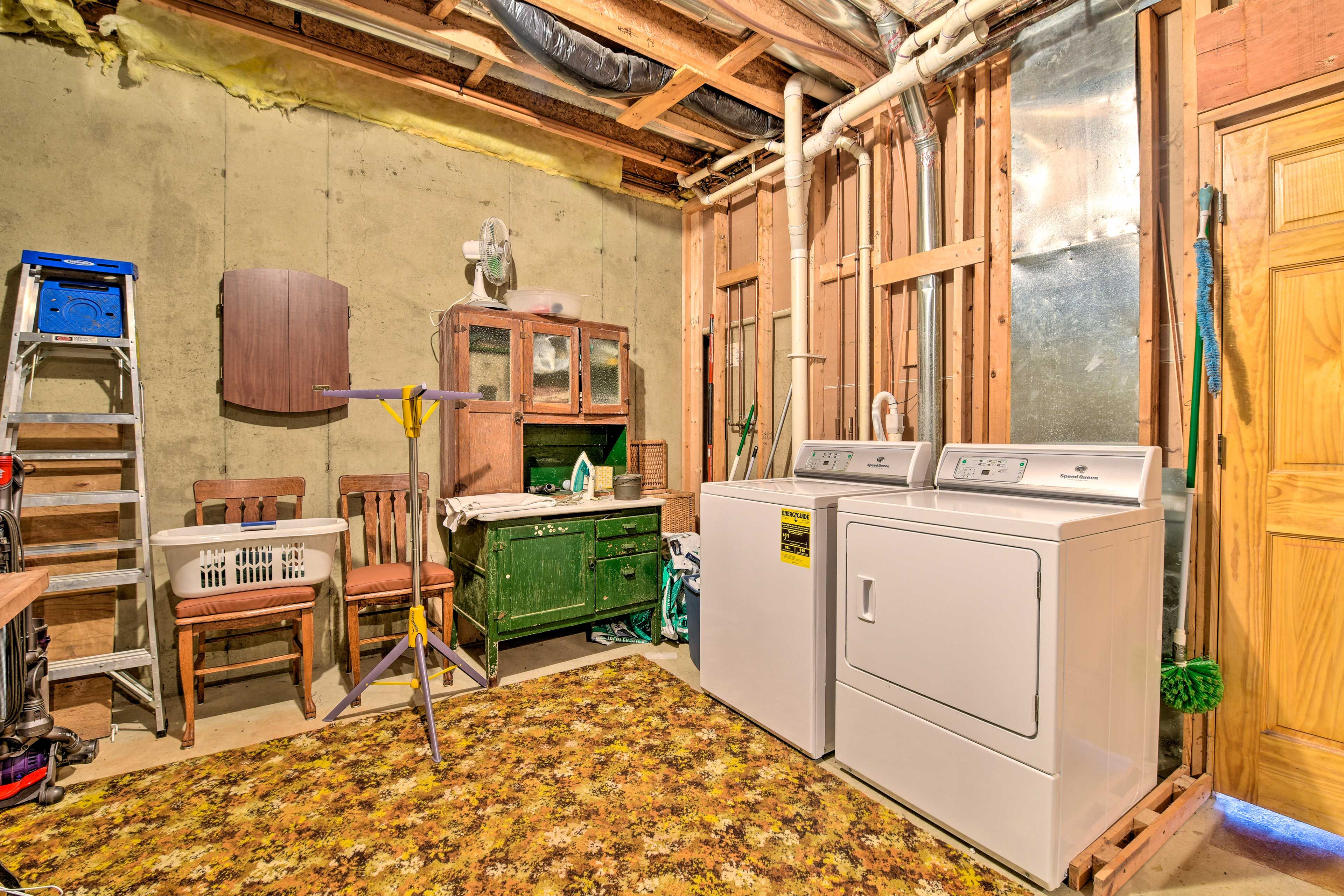 For longer stays, keep your clothes smelling fresh with the washer/dryer.