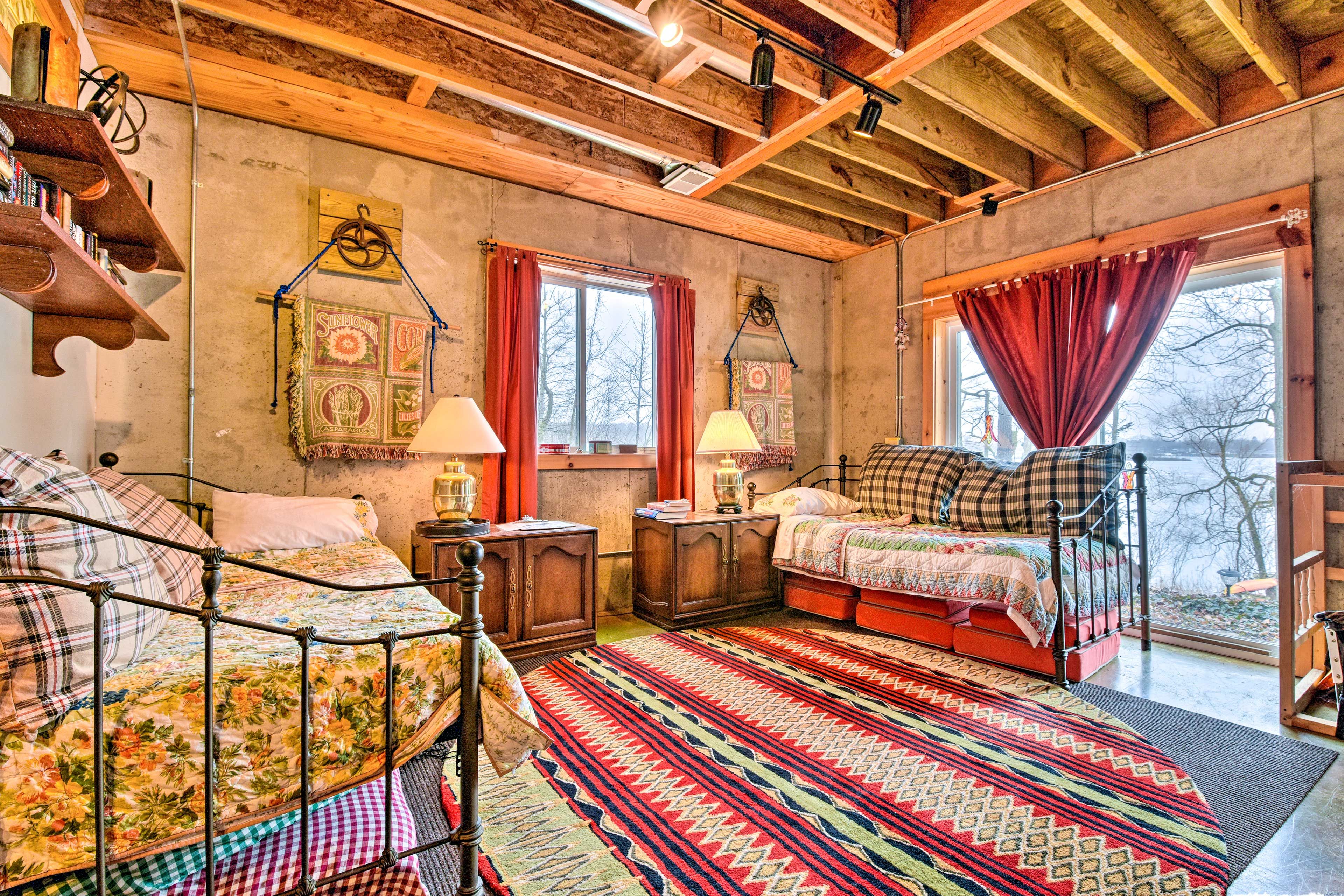 There are 2 twin daybeds in the family room.