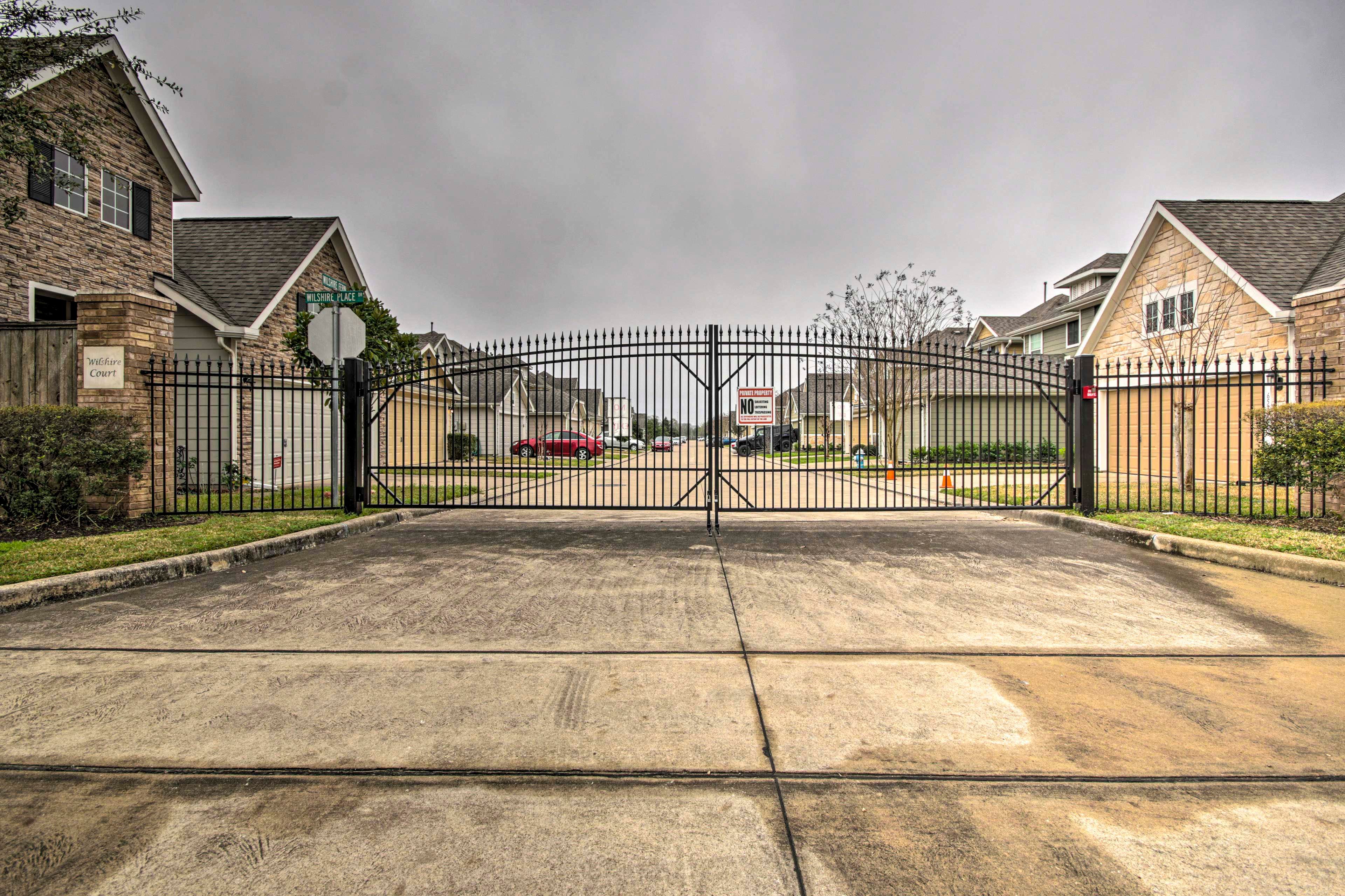 Enter the gate code and get ready for an unbeatable Houston escape!