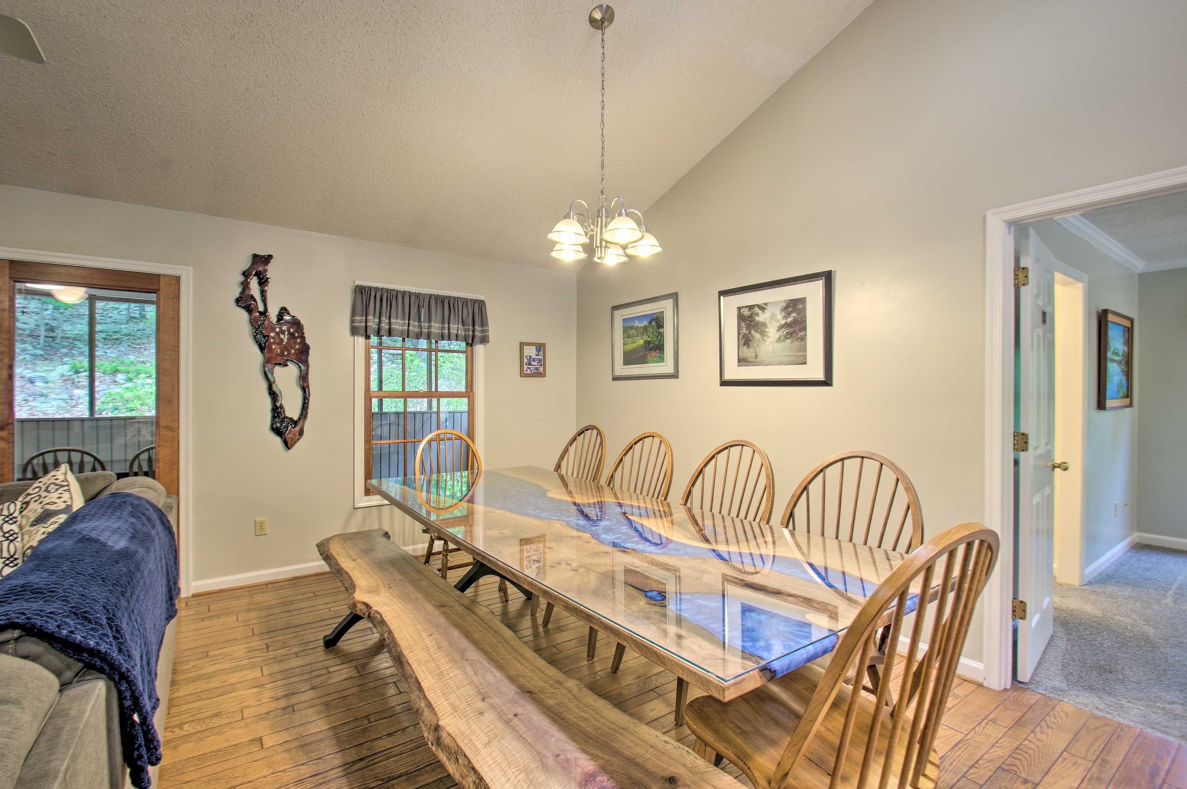 Dining Room | Seating For 11 + Additional Seating