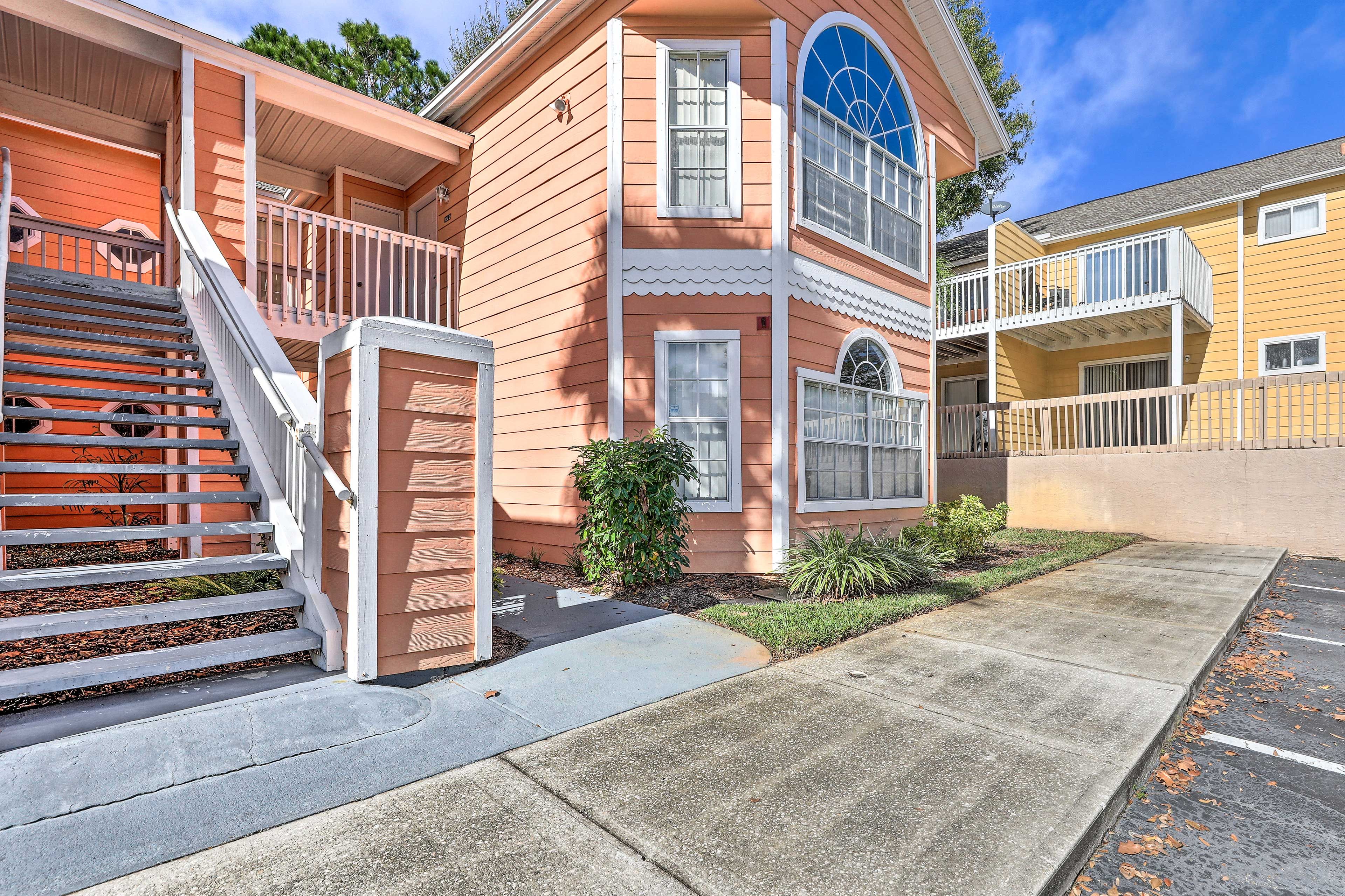 Parking | Community Lot (First-Come, First-Served)