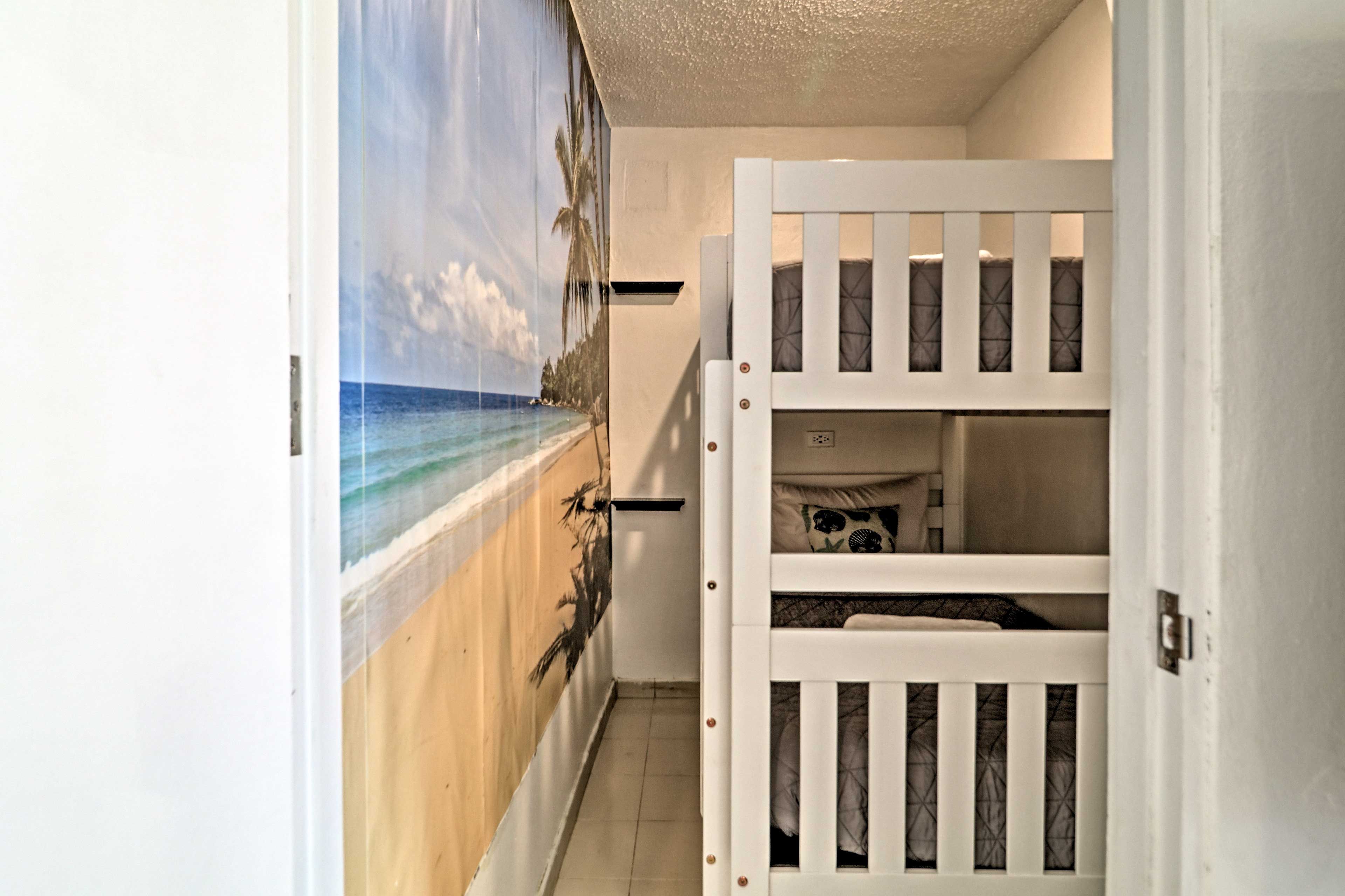 Bedroom 2 | Twin Bunk Bed