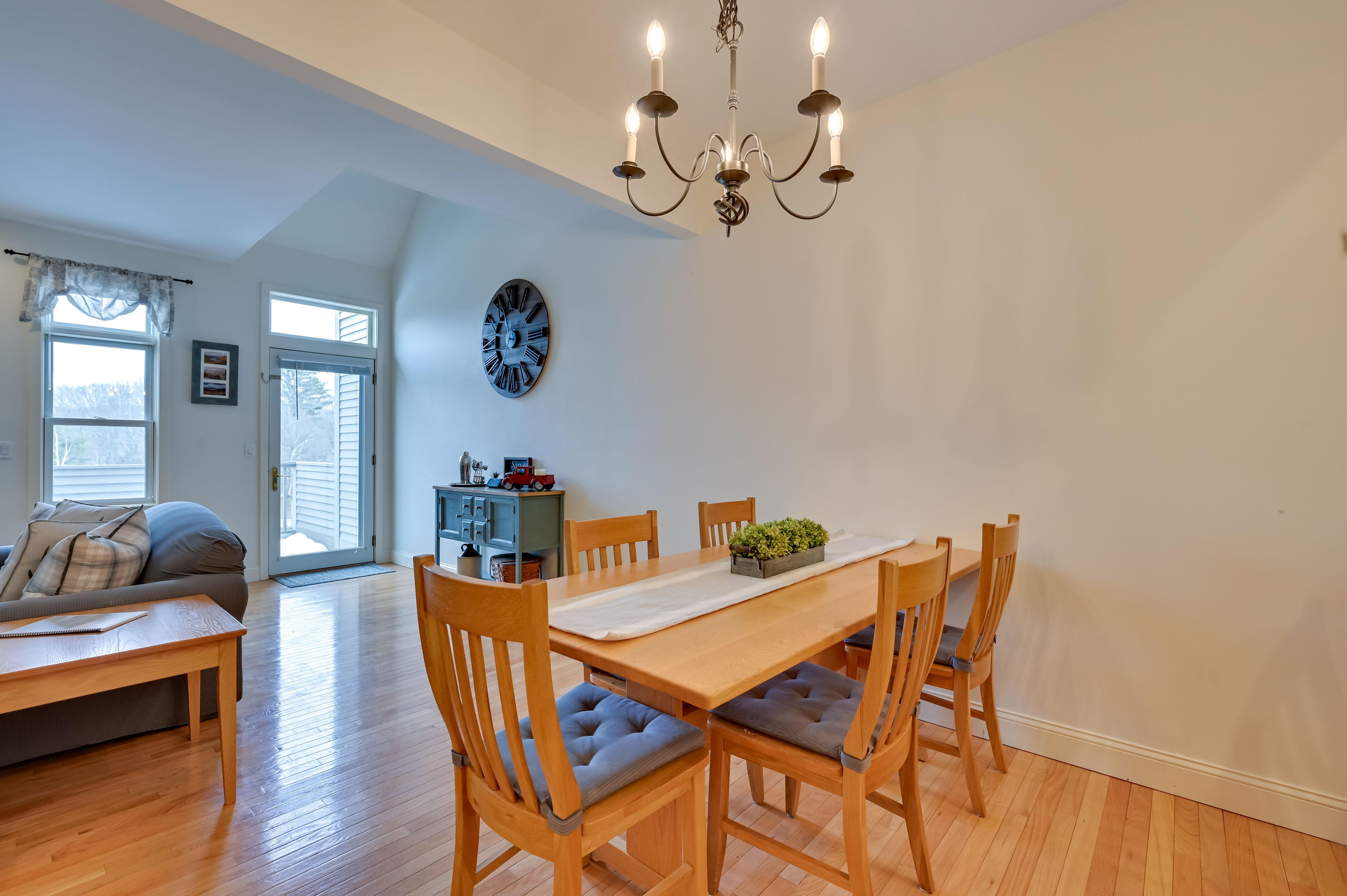 Dining Space | Dishware/Flatware | 1st Floor