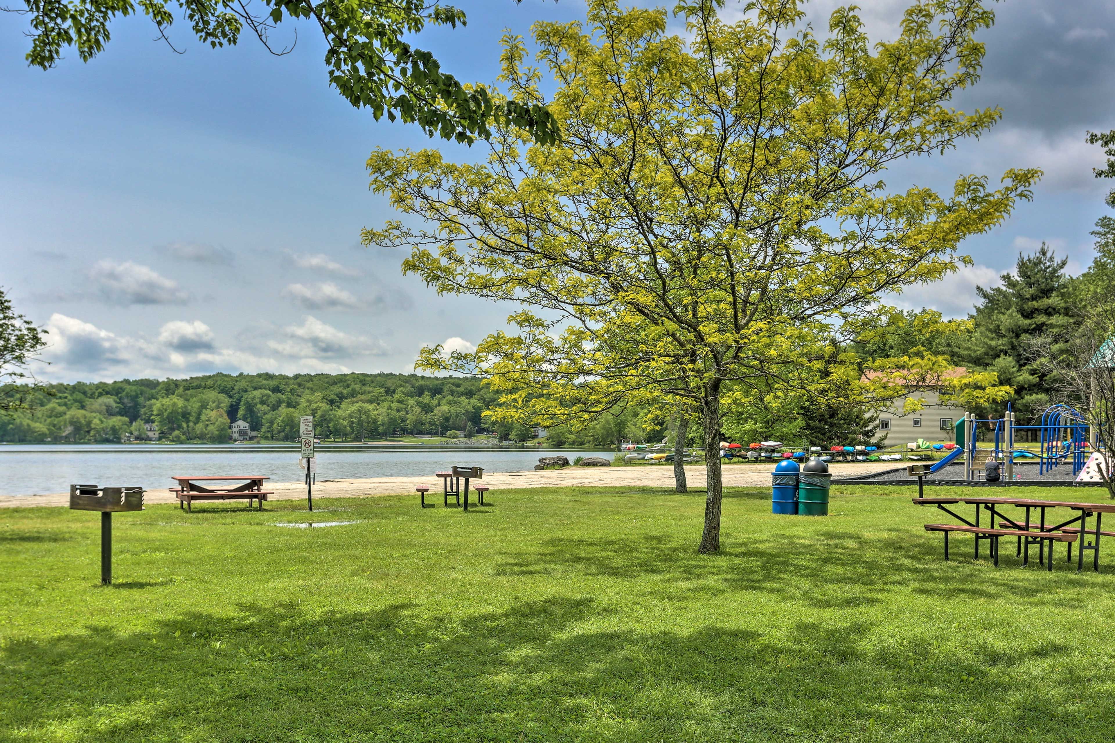 Enjoy a family barbecue by the beach and watch the sunset!