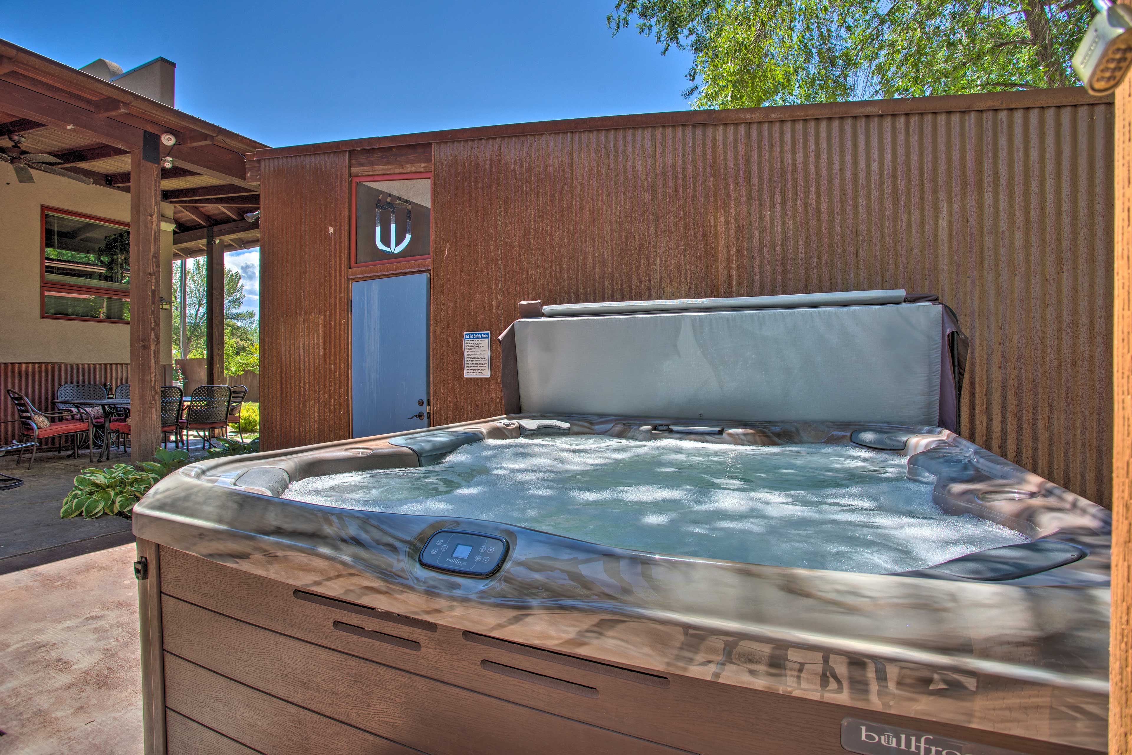 Exterior | Hot Tub