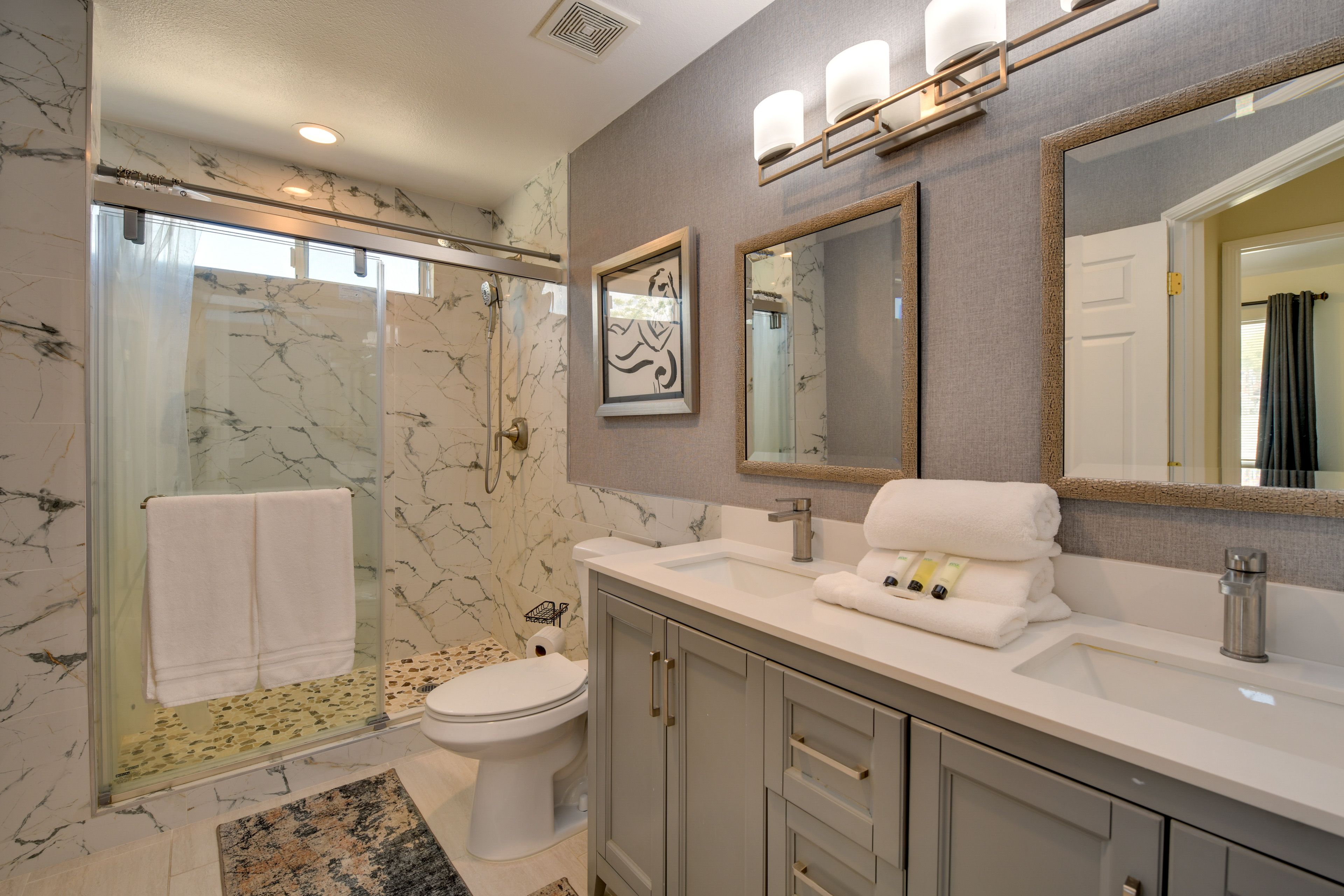 Full Bathroom