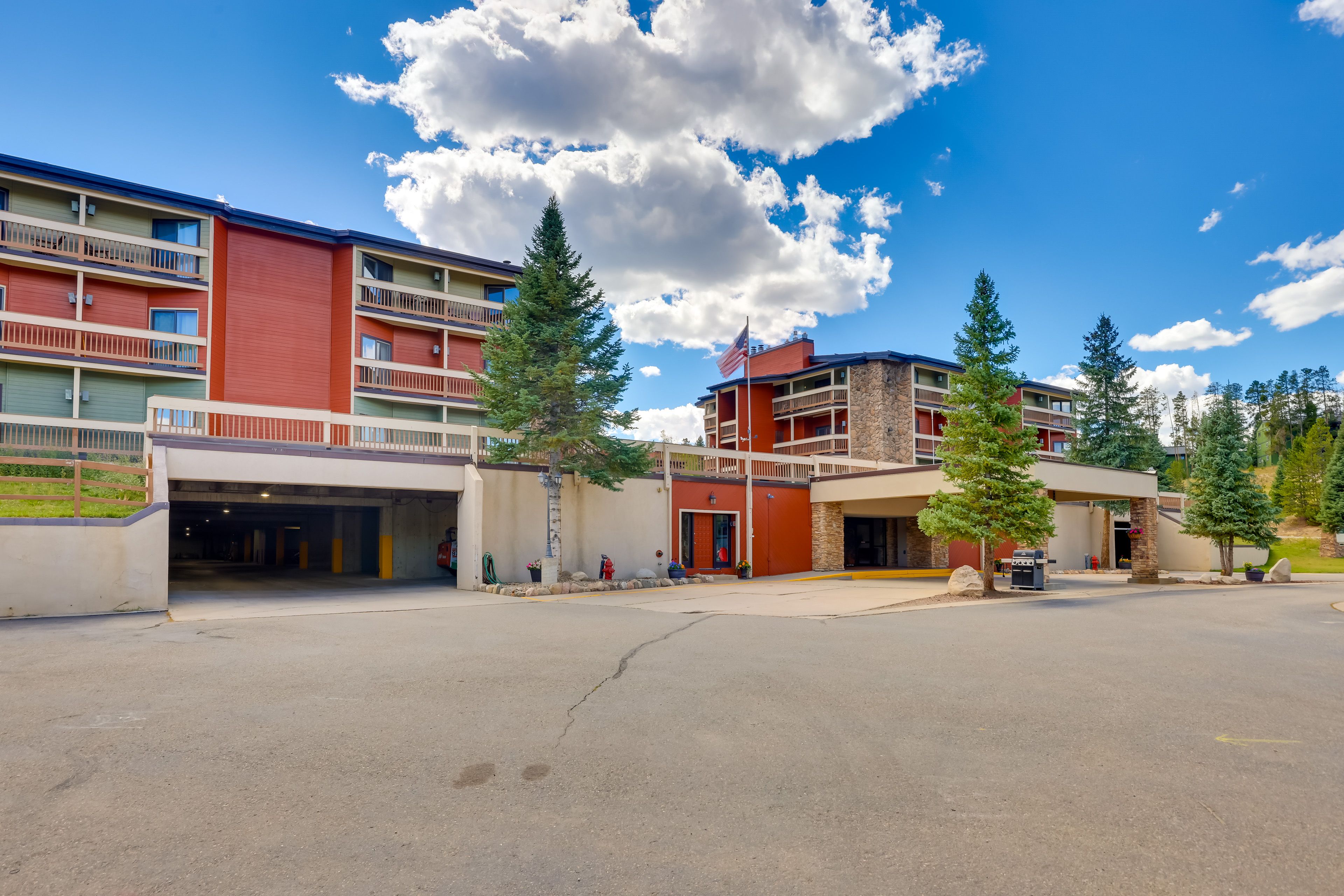 Parking | Garage (1 Vehicle)