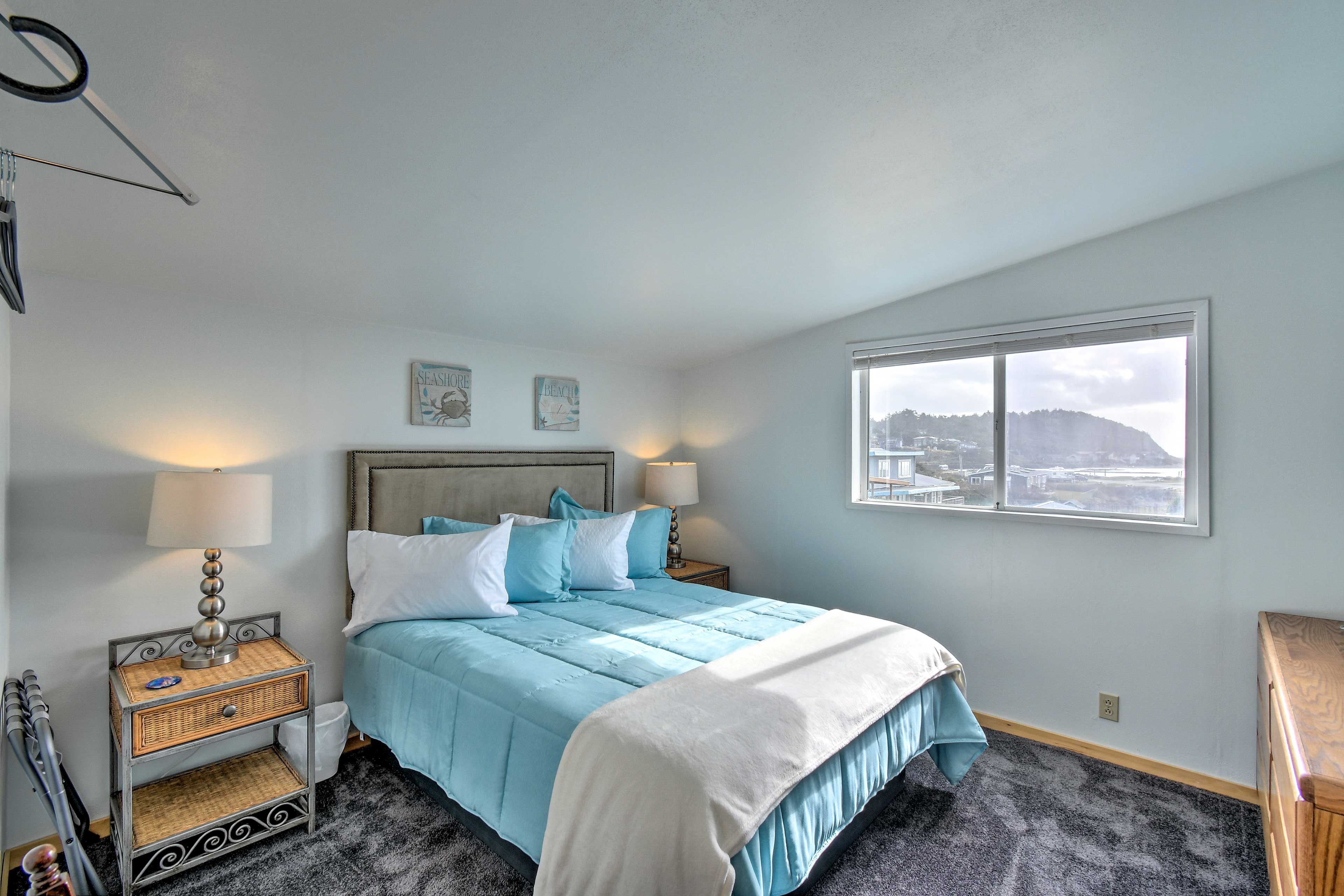 Bedroom 4 | Queen Bed | 2nd Floor