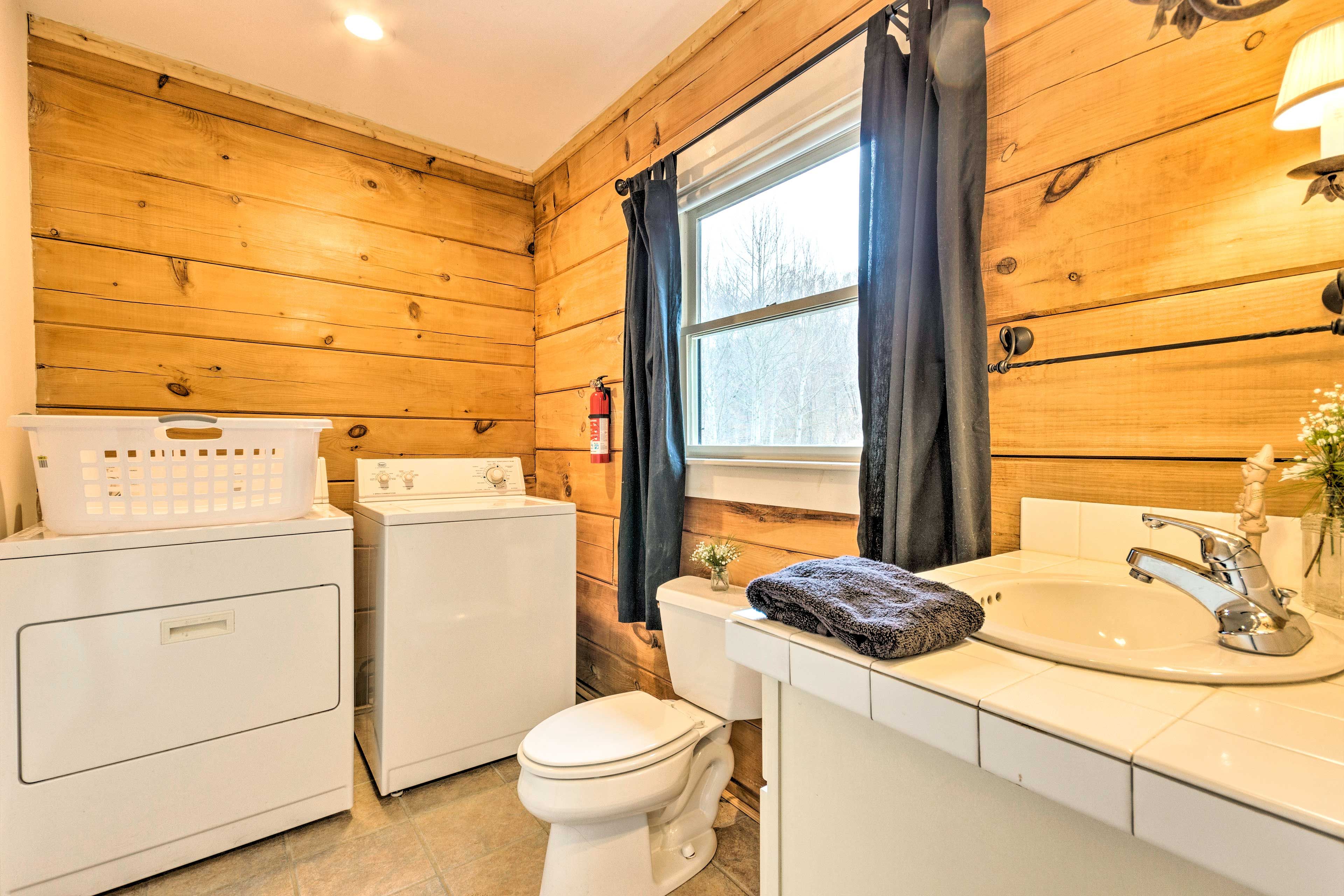Half Bathroom | Washer/Dryer