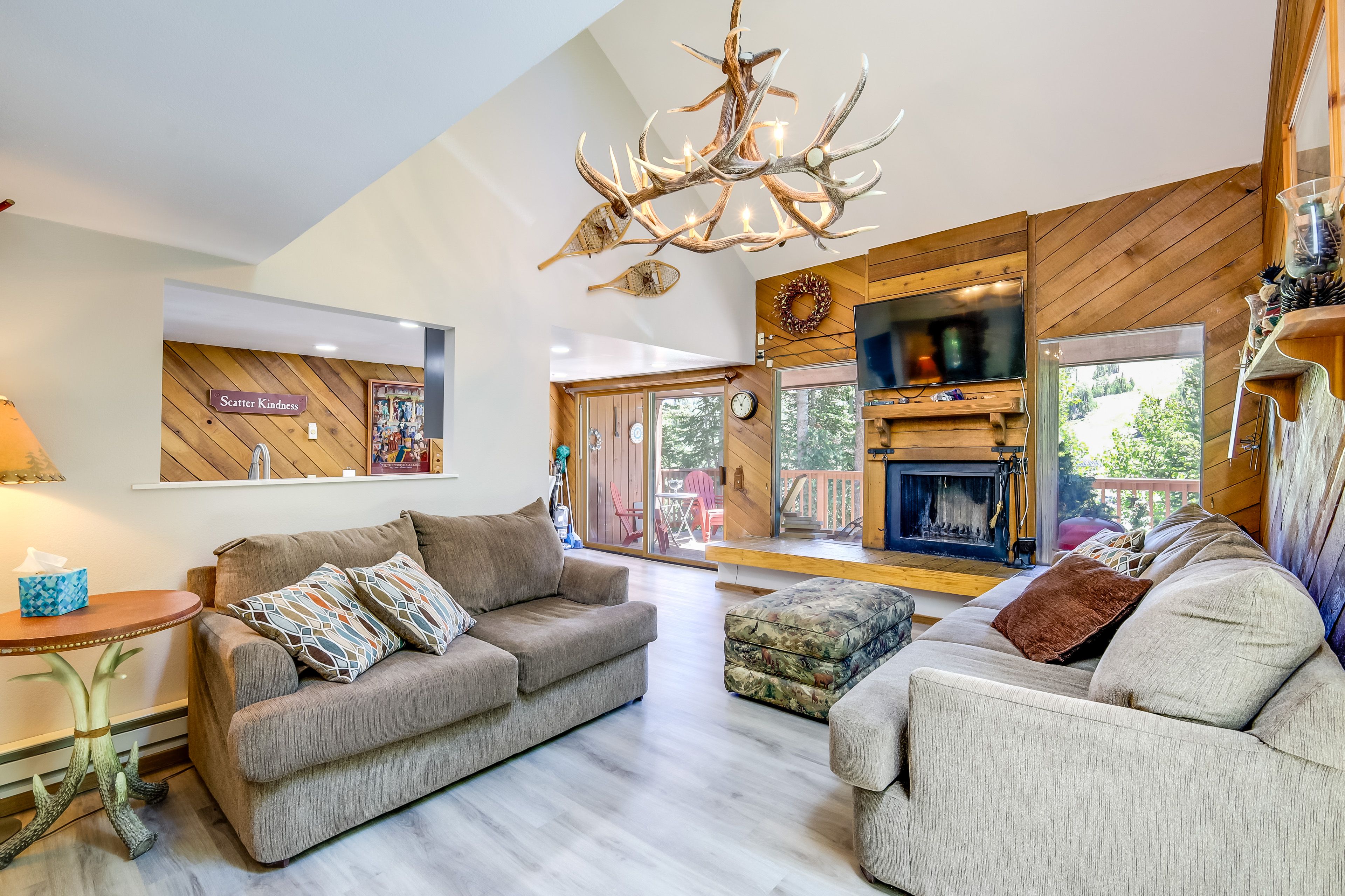 Brian Head Vacation Rental | 2BR | 2BA | 1,200 Sq Ft | Stairs Required