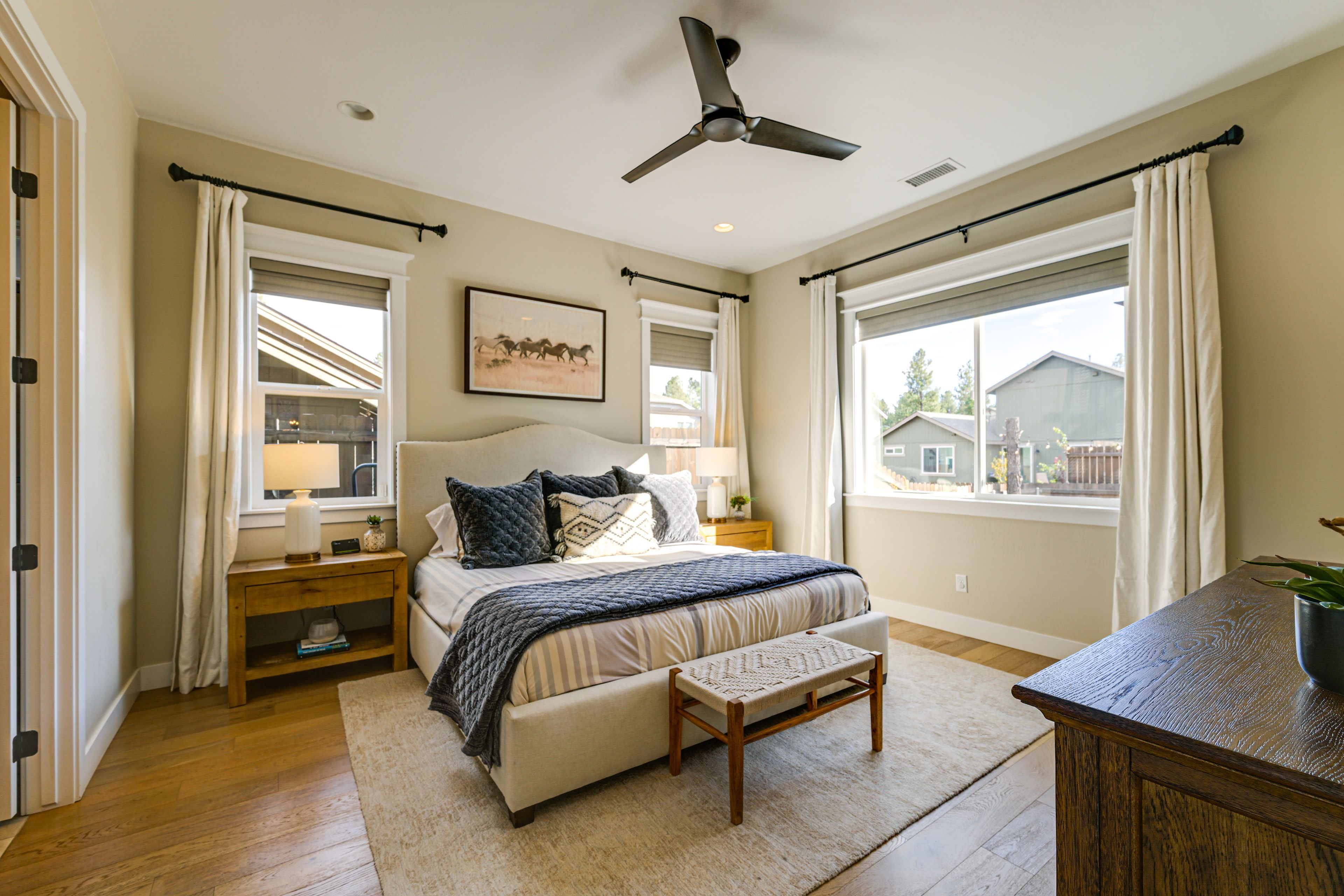 Bedroom 1 | King Bed | Linens Provided | En-Suite Bathroom