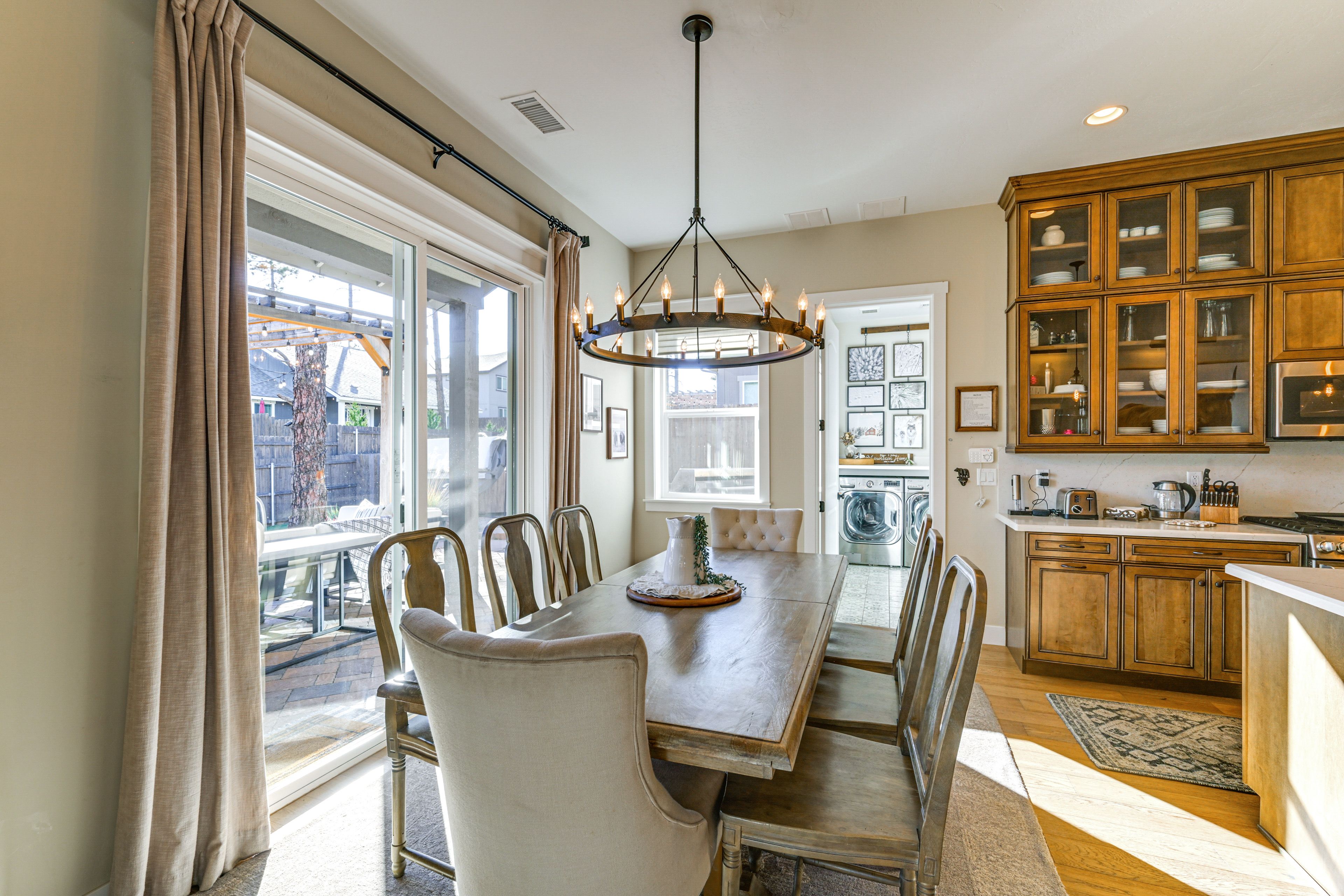 Interior | Open Floor Plan | Dining Table