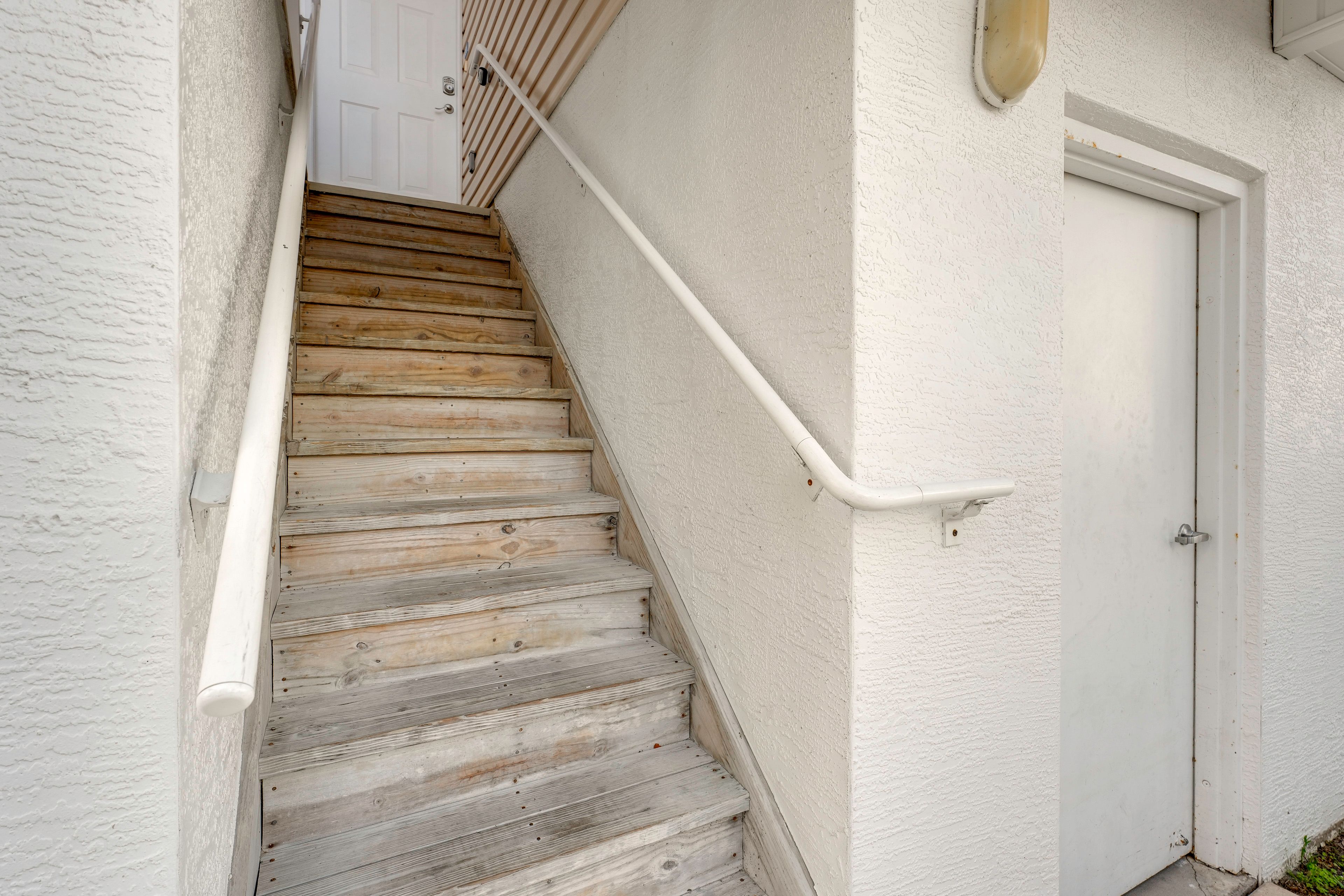 Condo Exterior | Keyless Entry