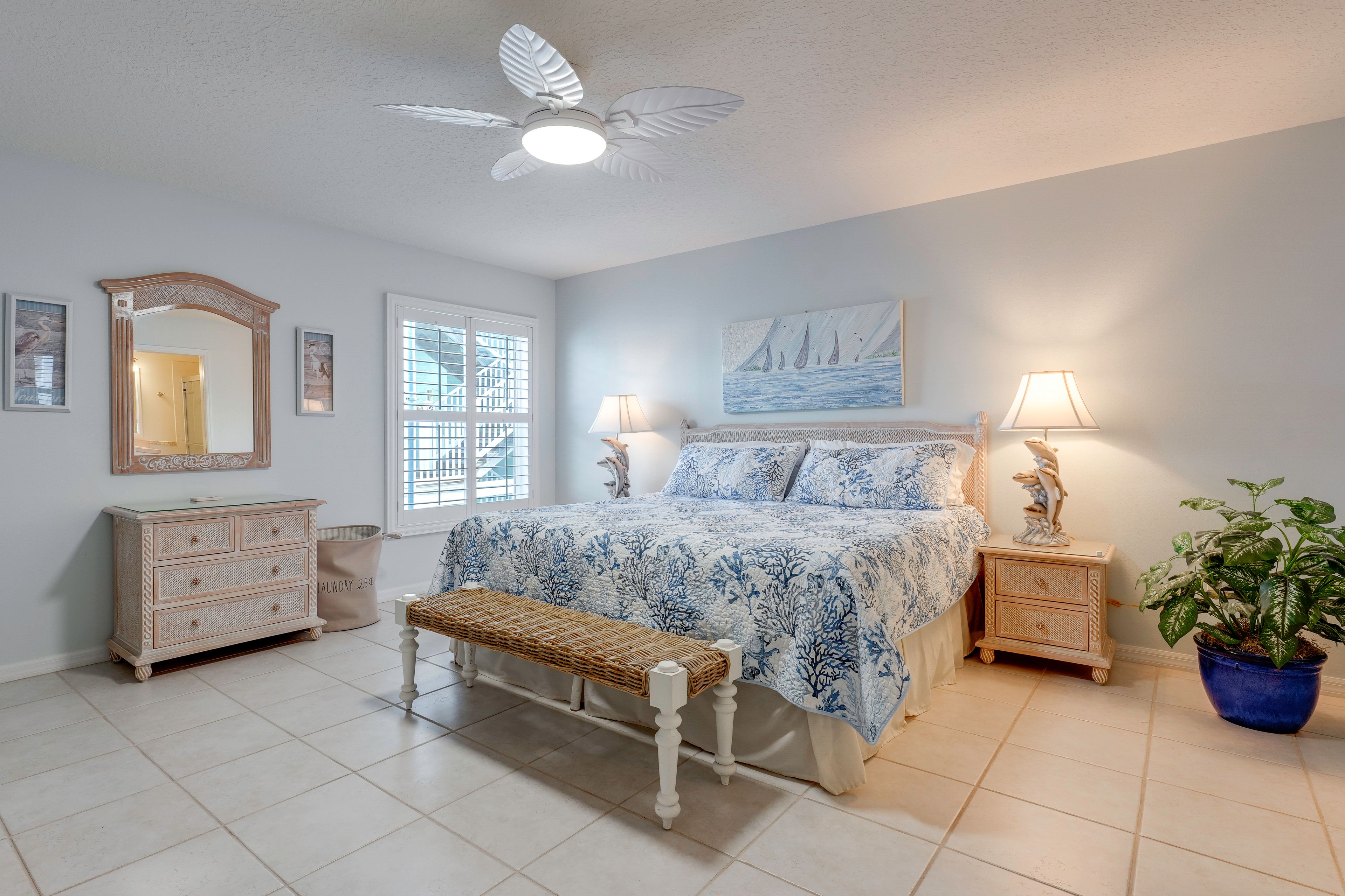 Bedroom 1 | King Bed