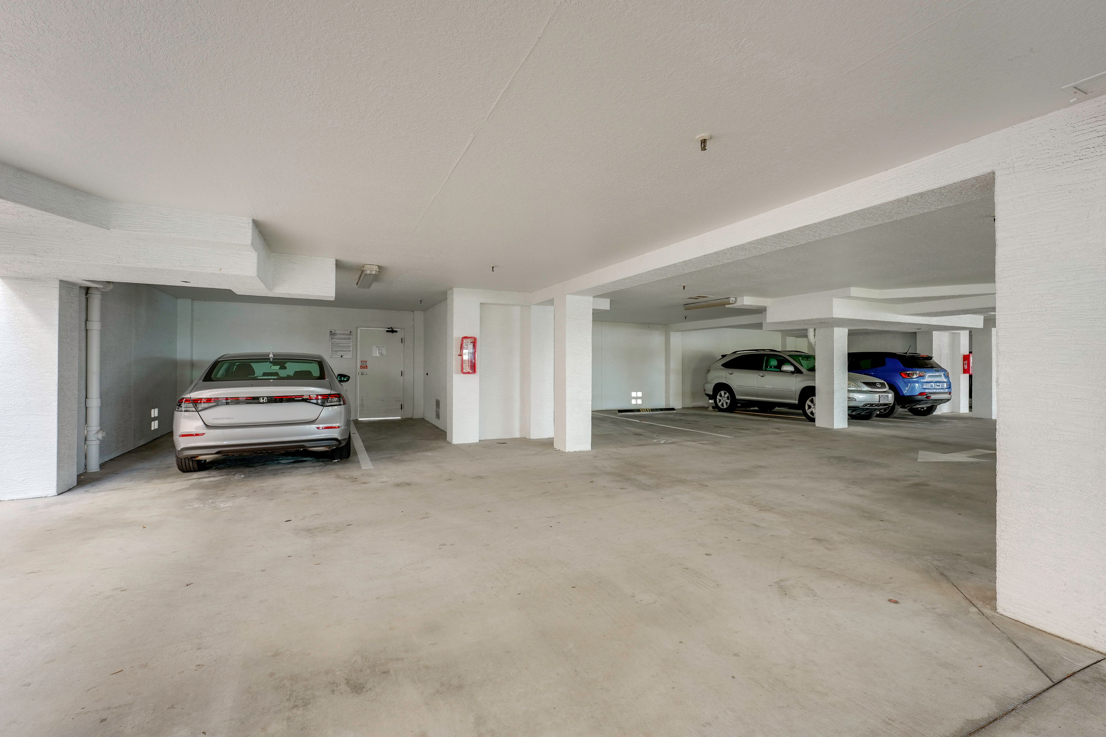 Building Exterior | Parking Lot (1 Vehicle)