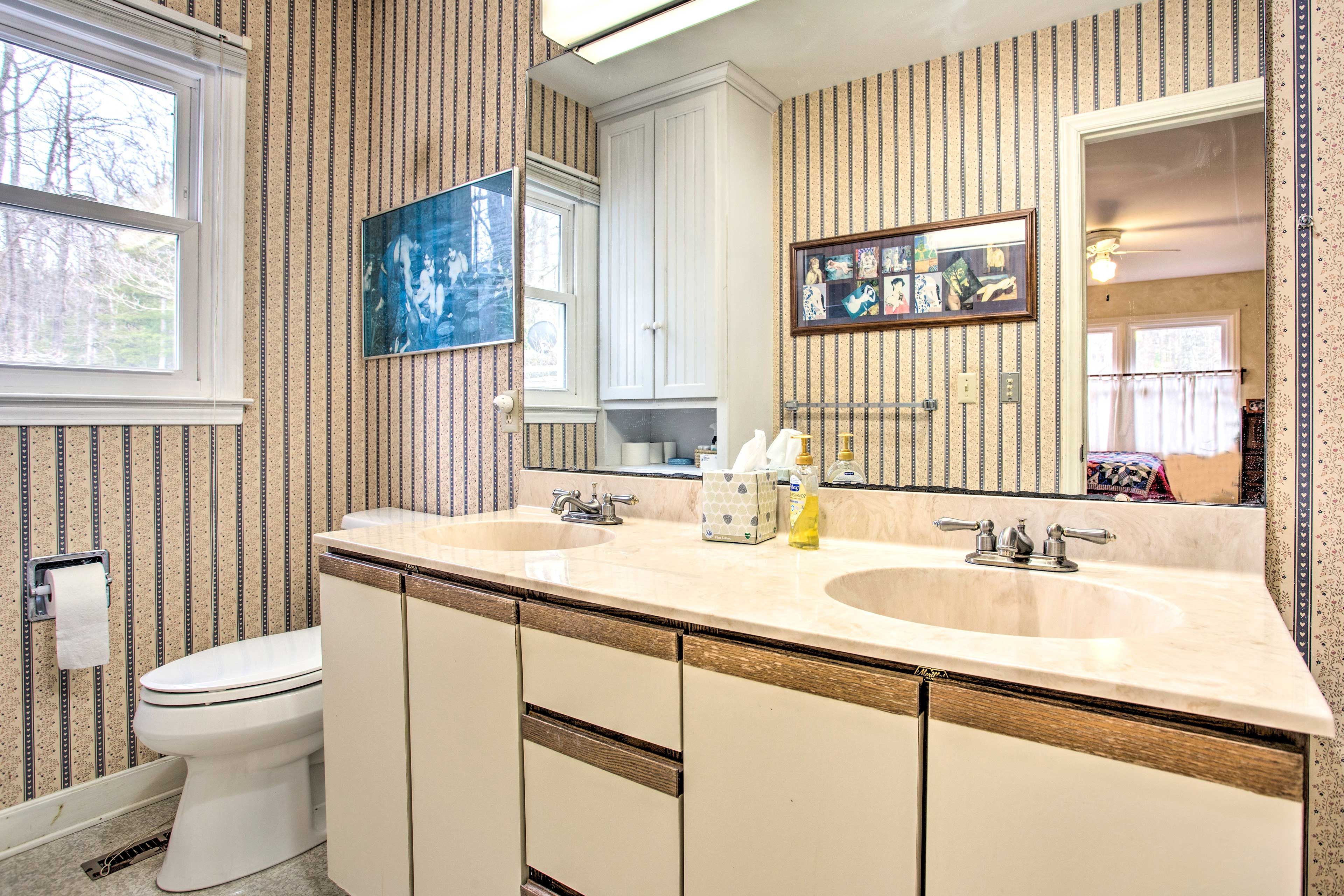 Bathroom | Towels Provided | 1st Floor