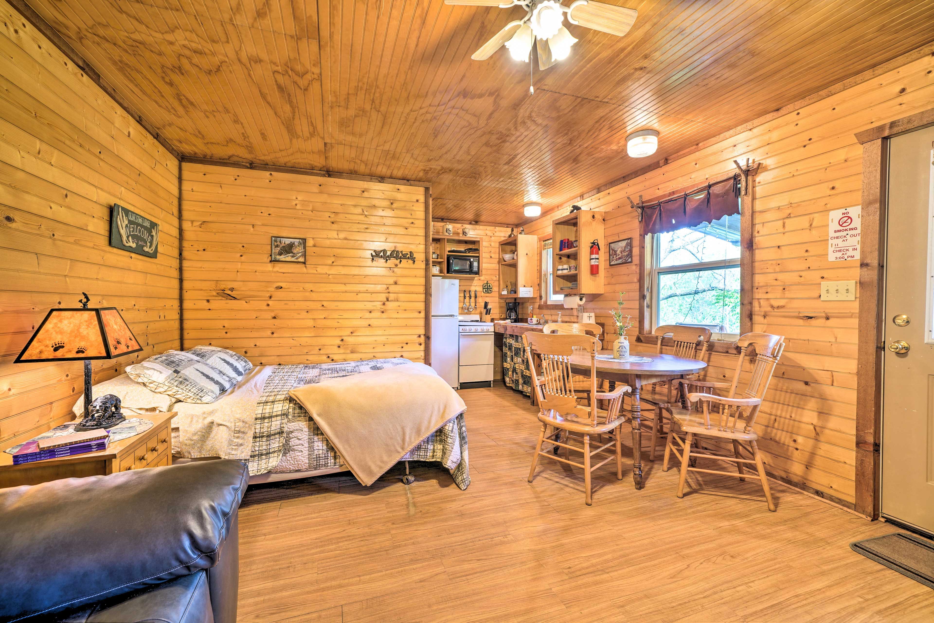Living Area | Queen Bed | Twin Bed | TV