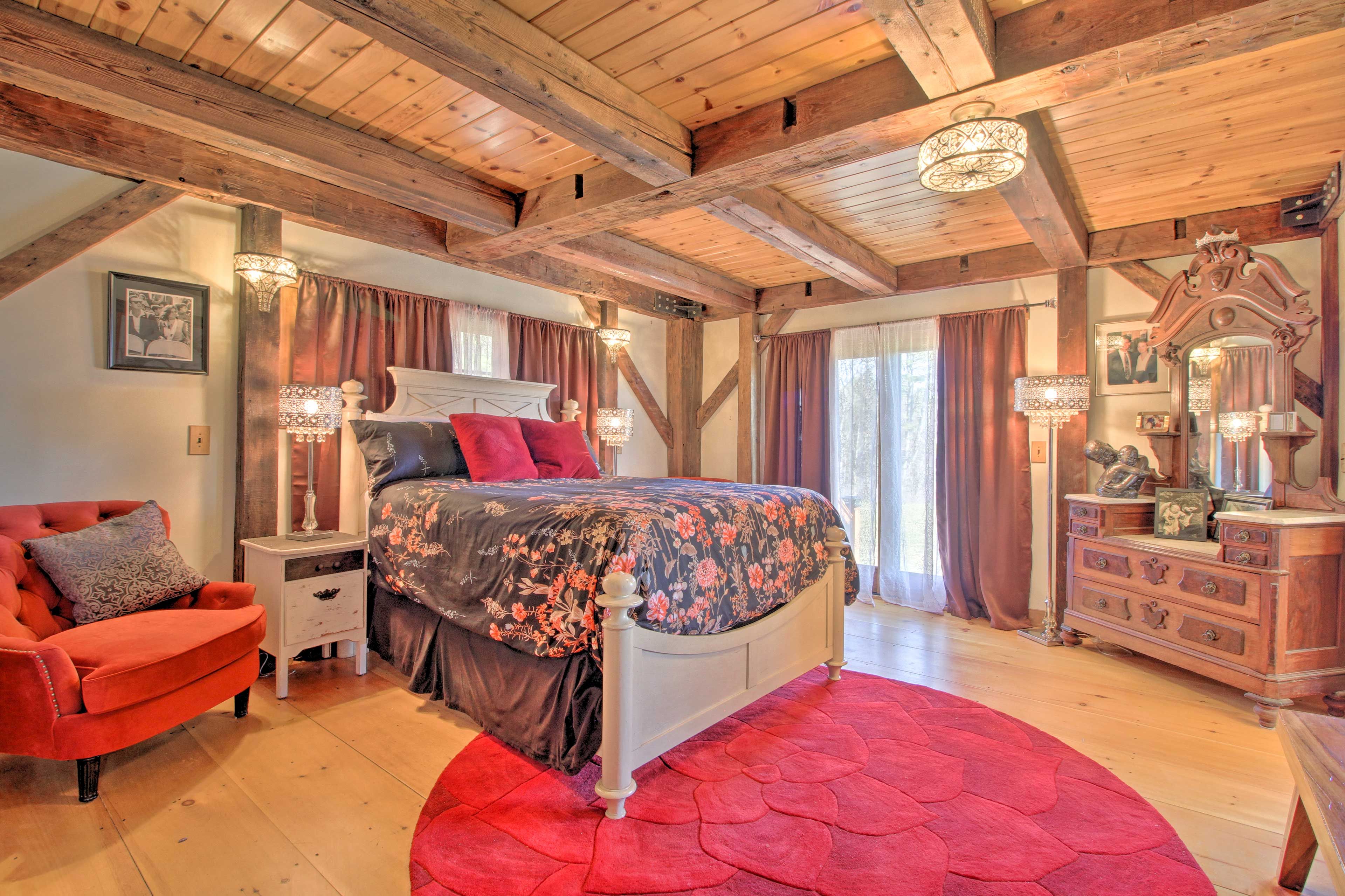 Bedroom 2 | Queen Bed