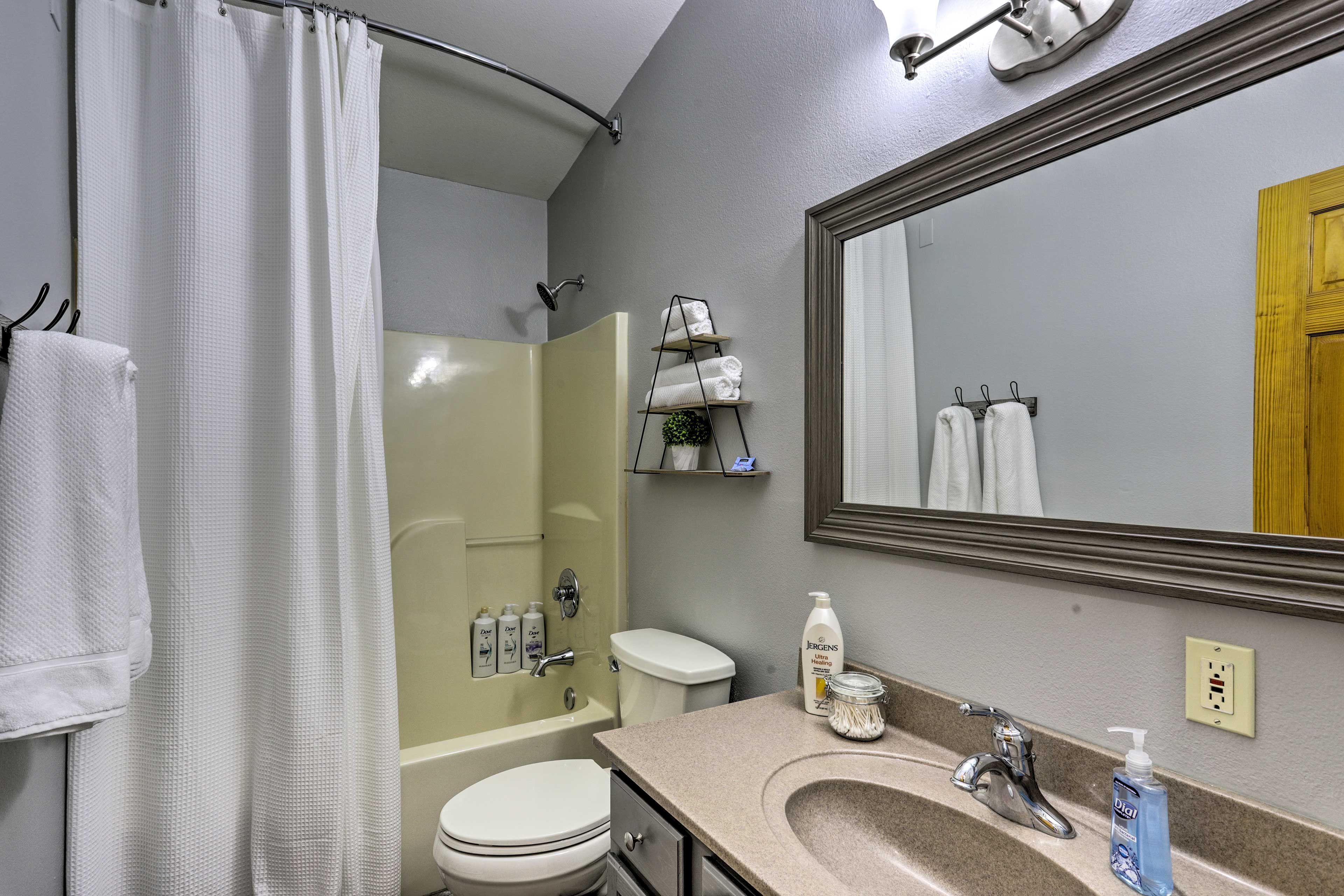 Freshen up before a dinner in downtown Palisade.