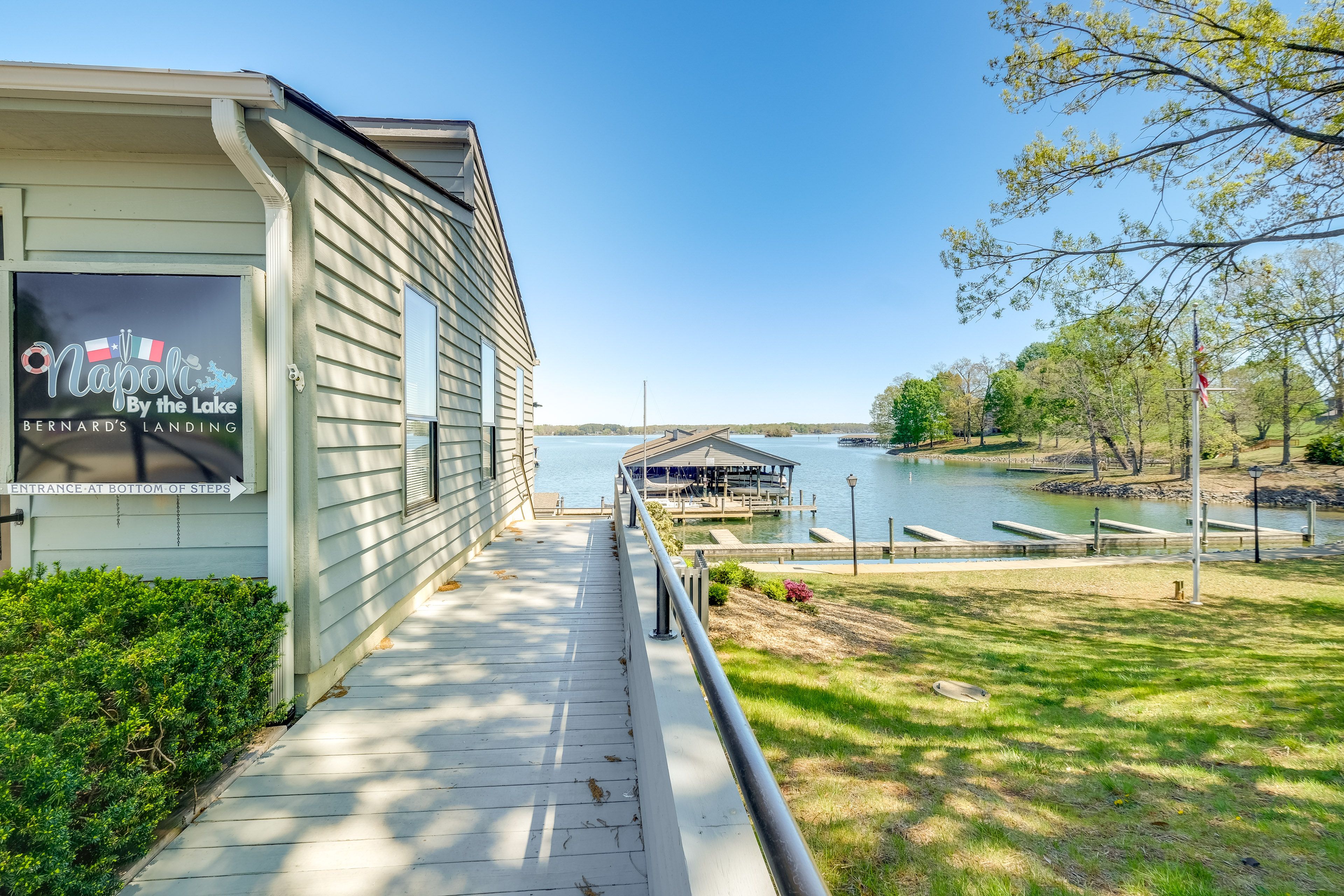 Community Amenities | Dock Access