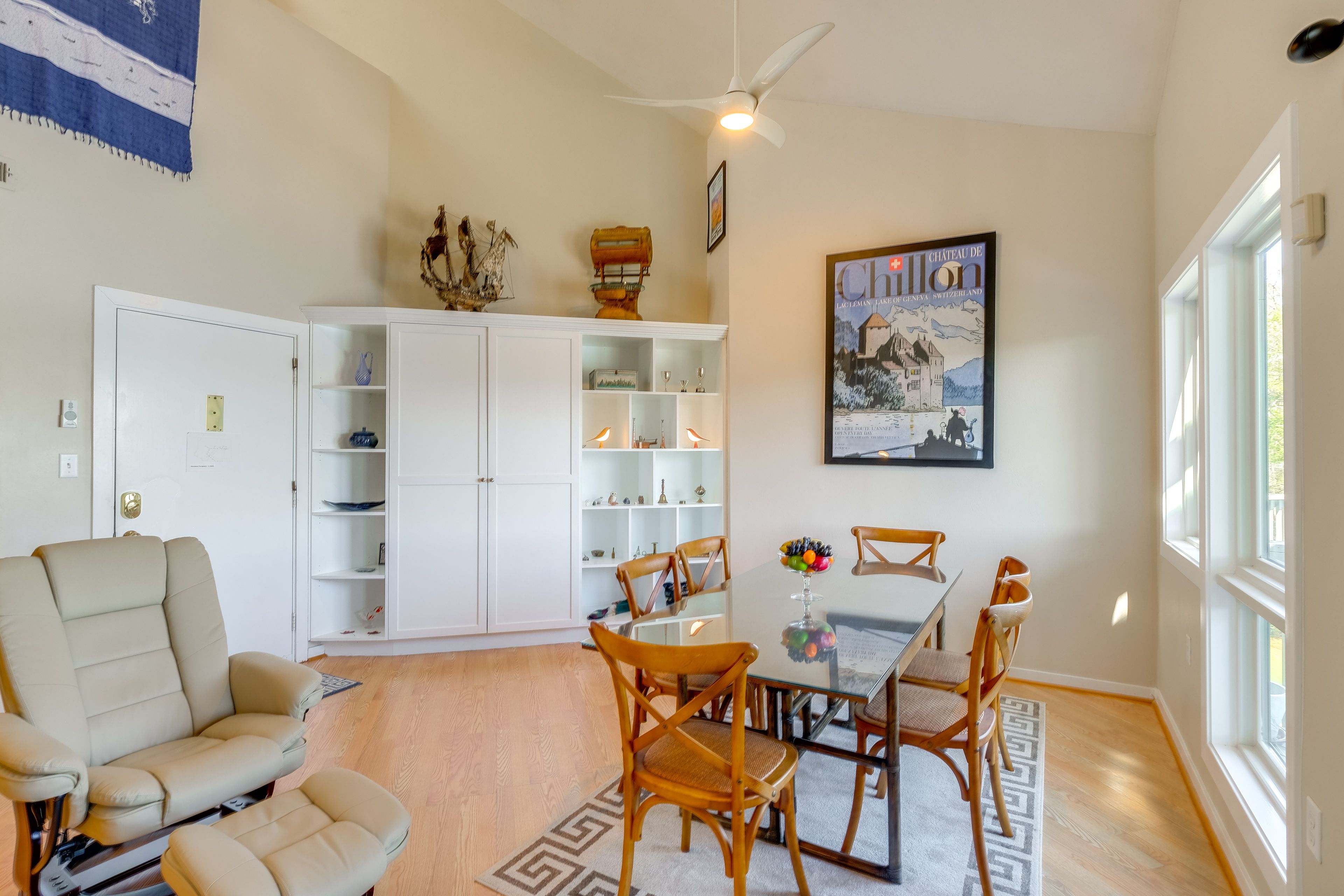 Dining Area | 1st Floor
