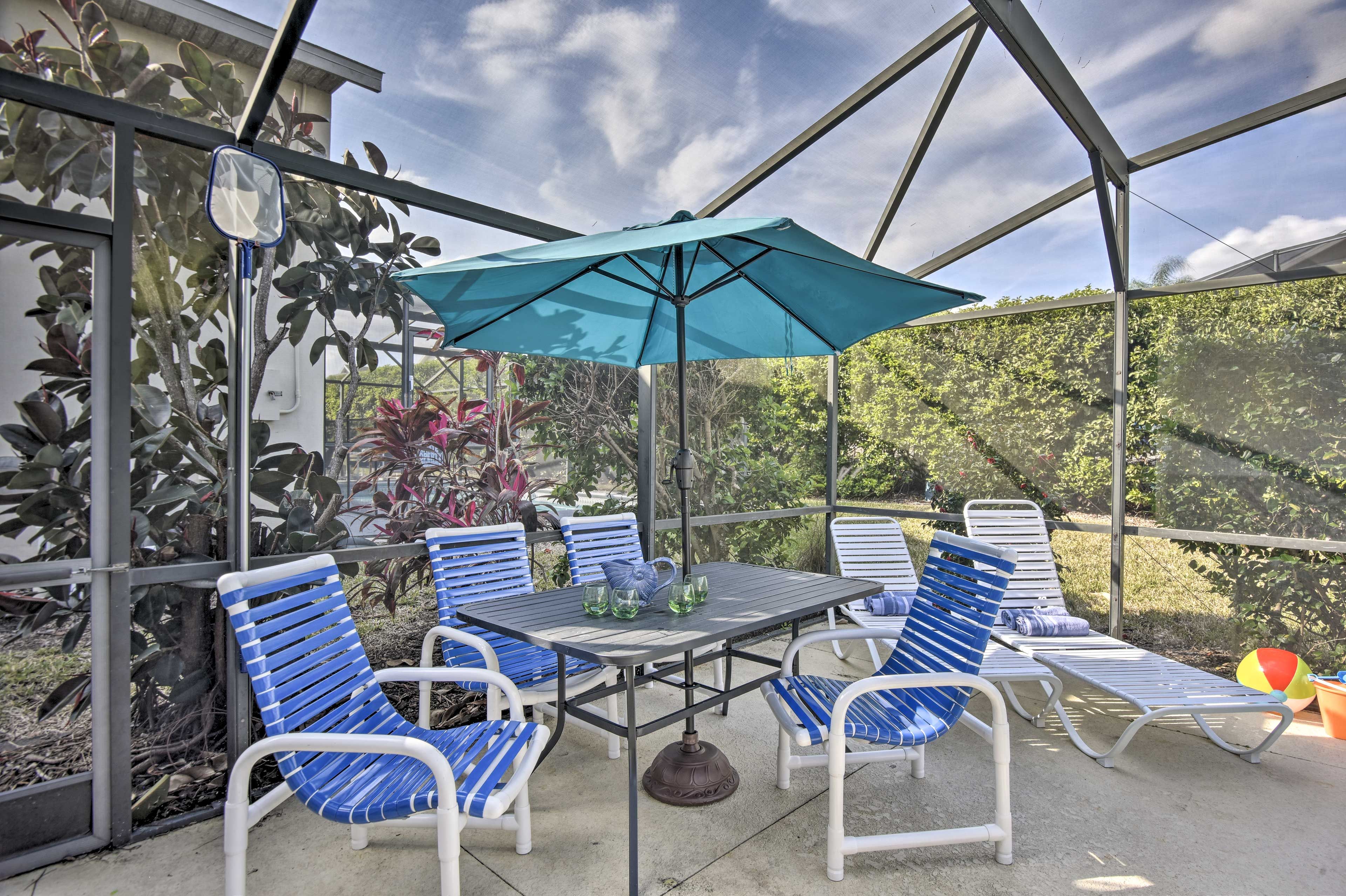 Enjoy your meals with a side of sunshine.