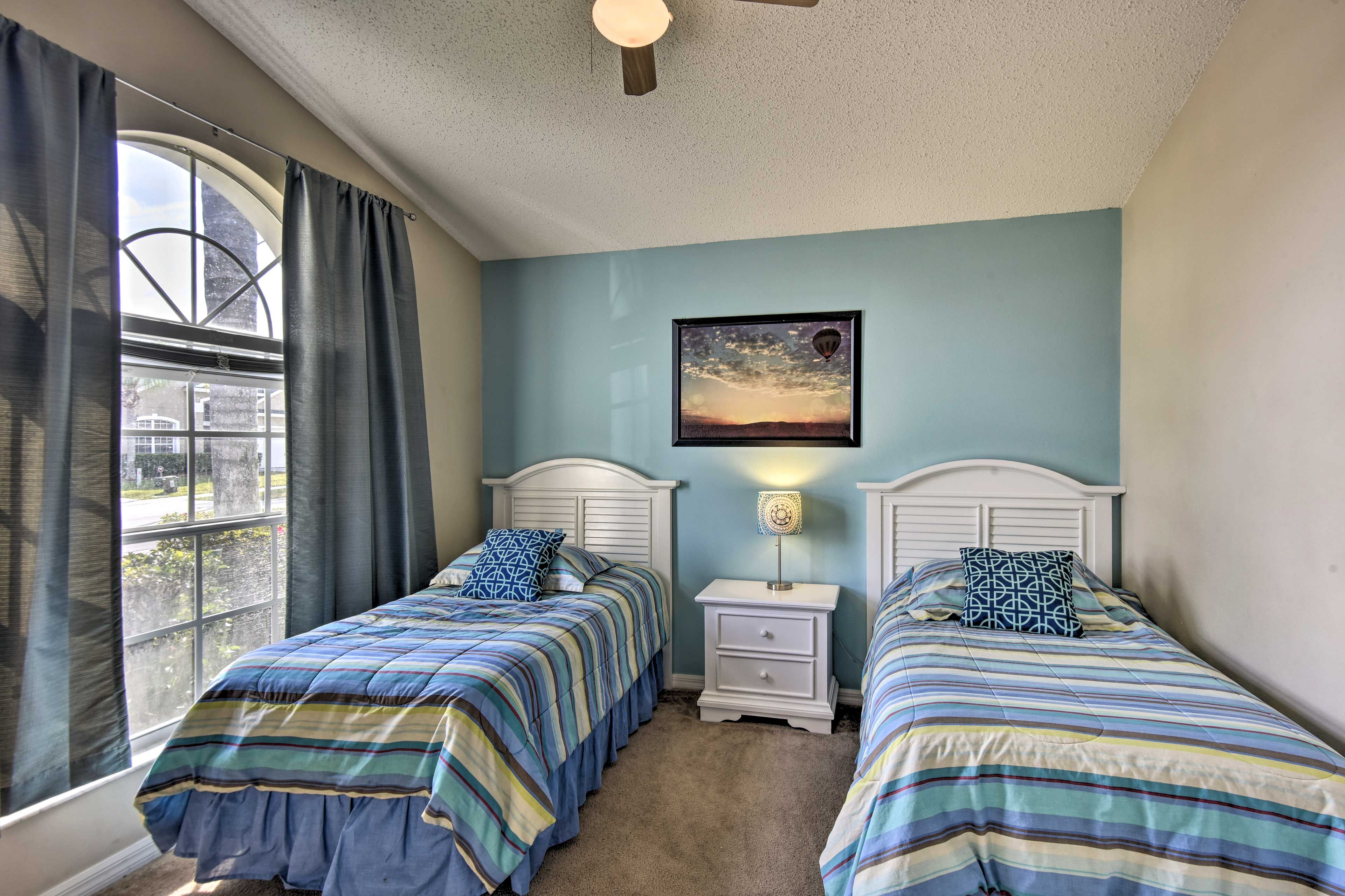 This room is home to 2 twin beds.