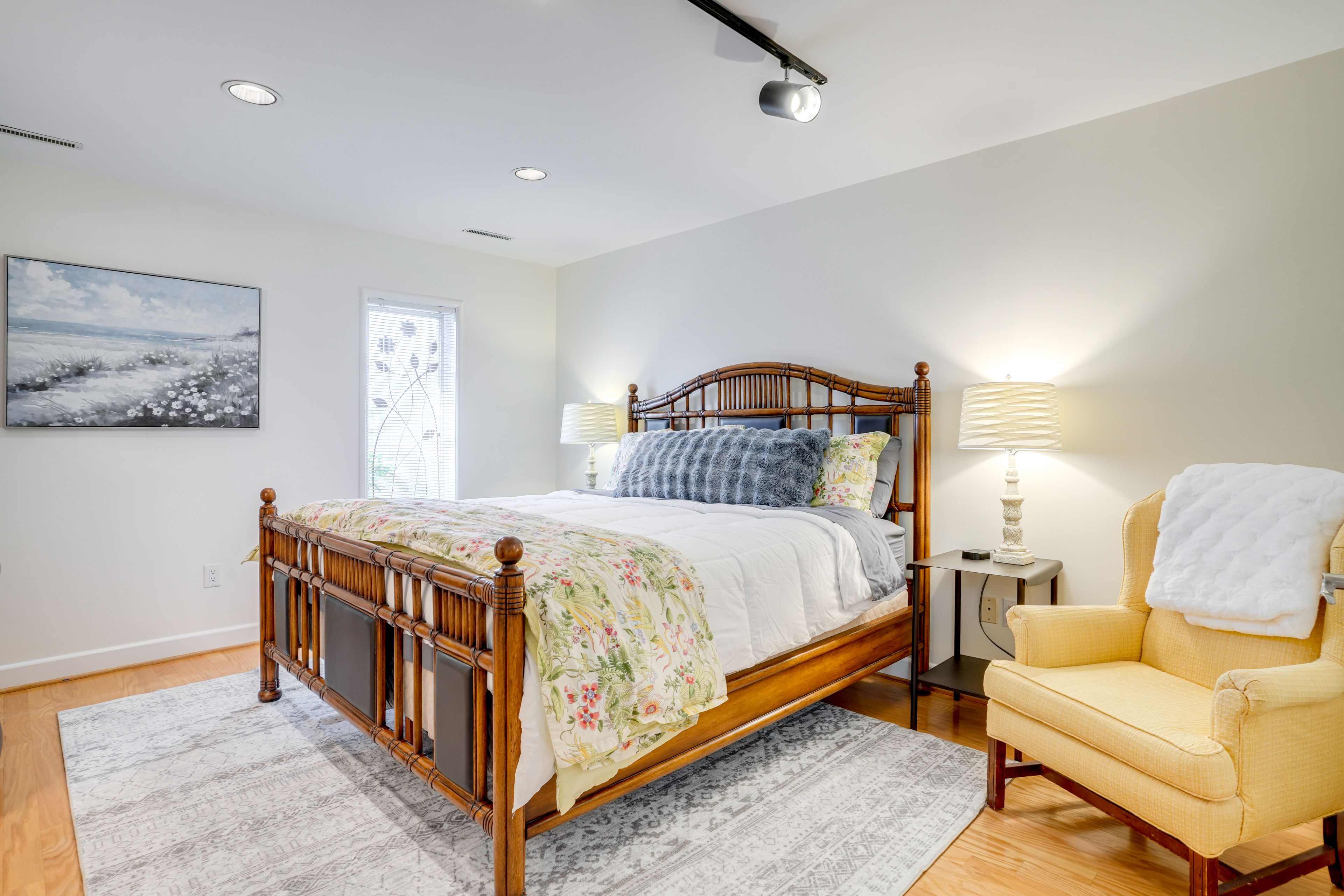 Bedroom 3 | King Bed