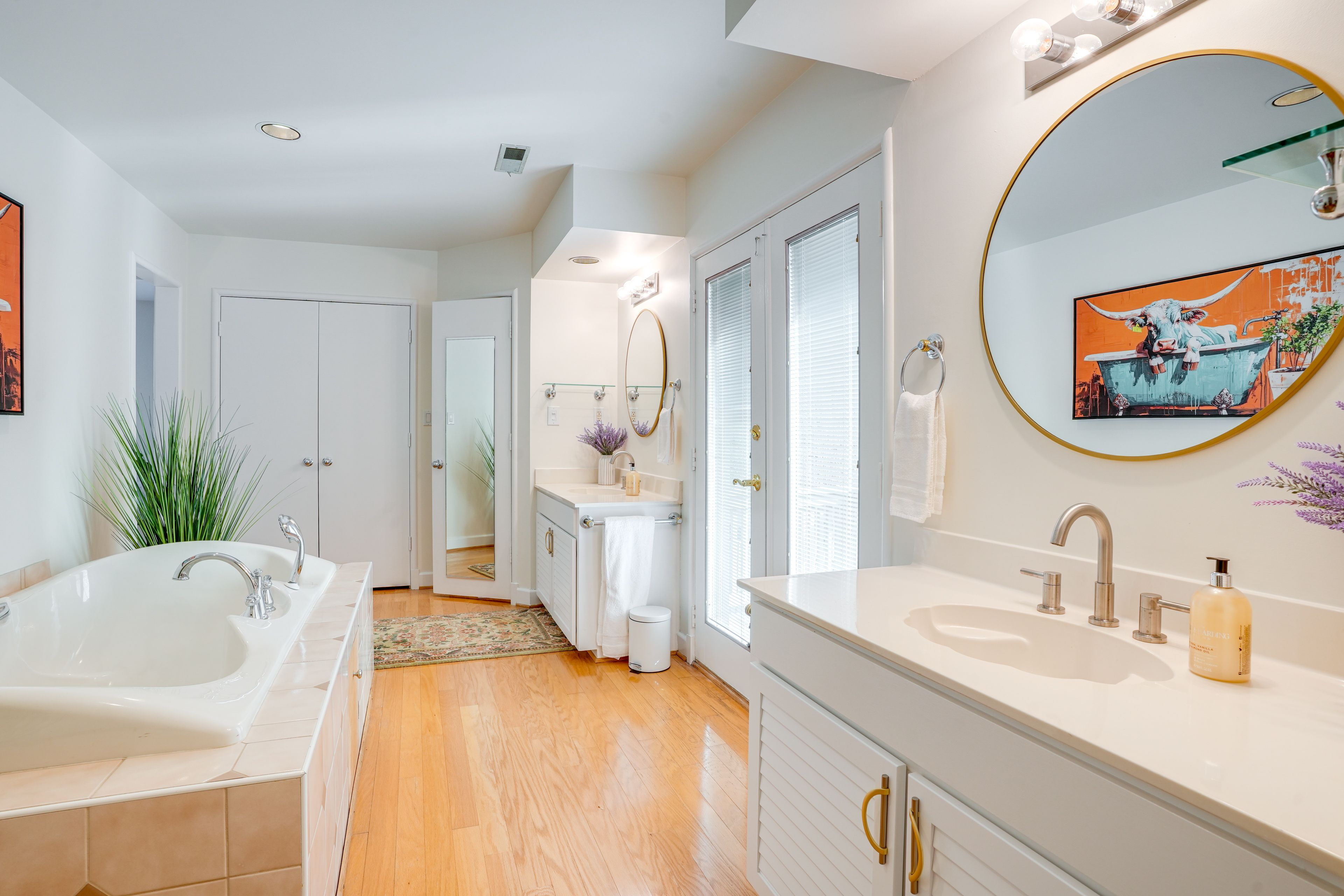 En-Suite Bathroom | Jetted Tub
