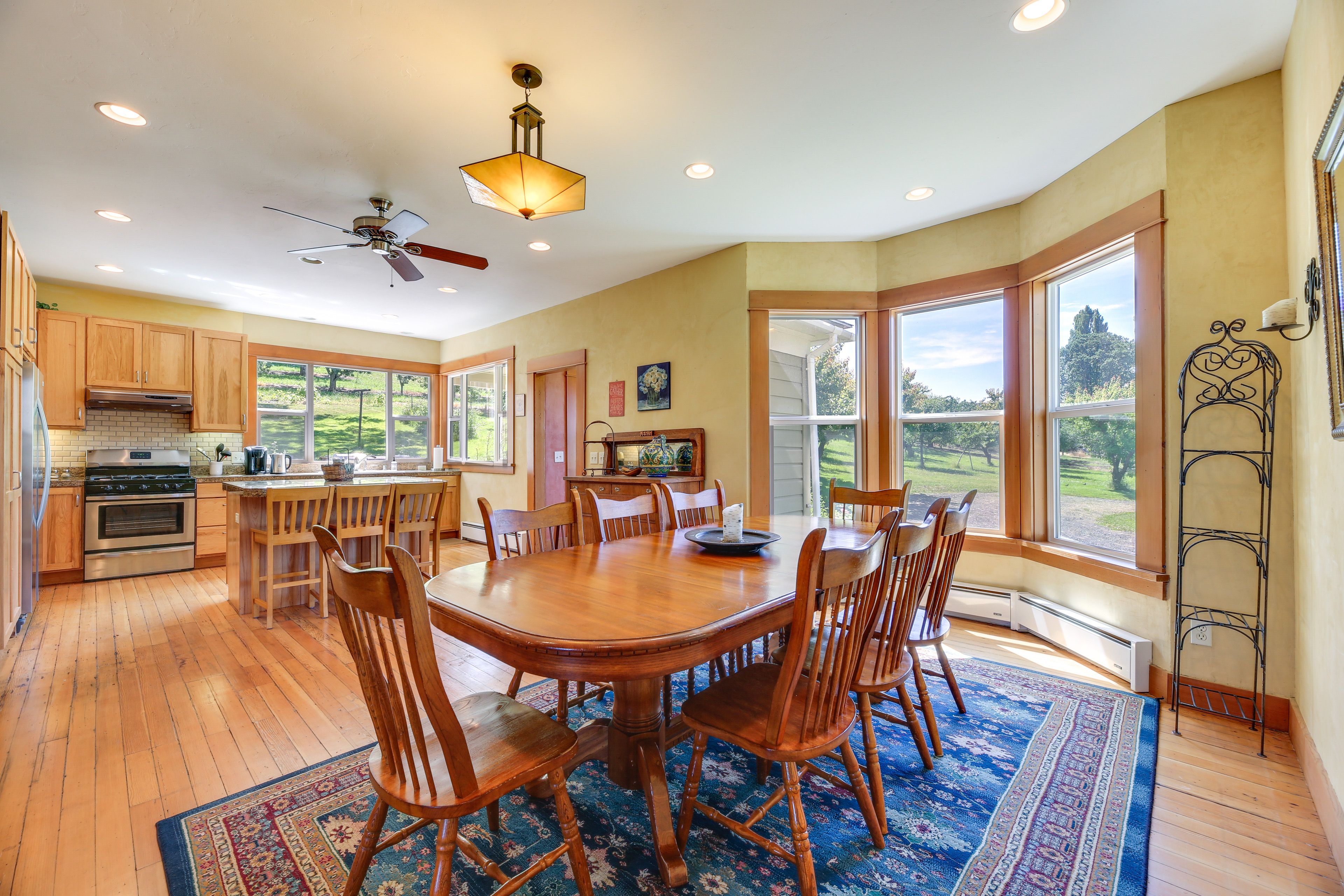 Dining Space | Dishware/Flatware | 1st Floor