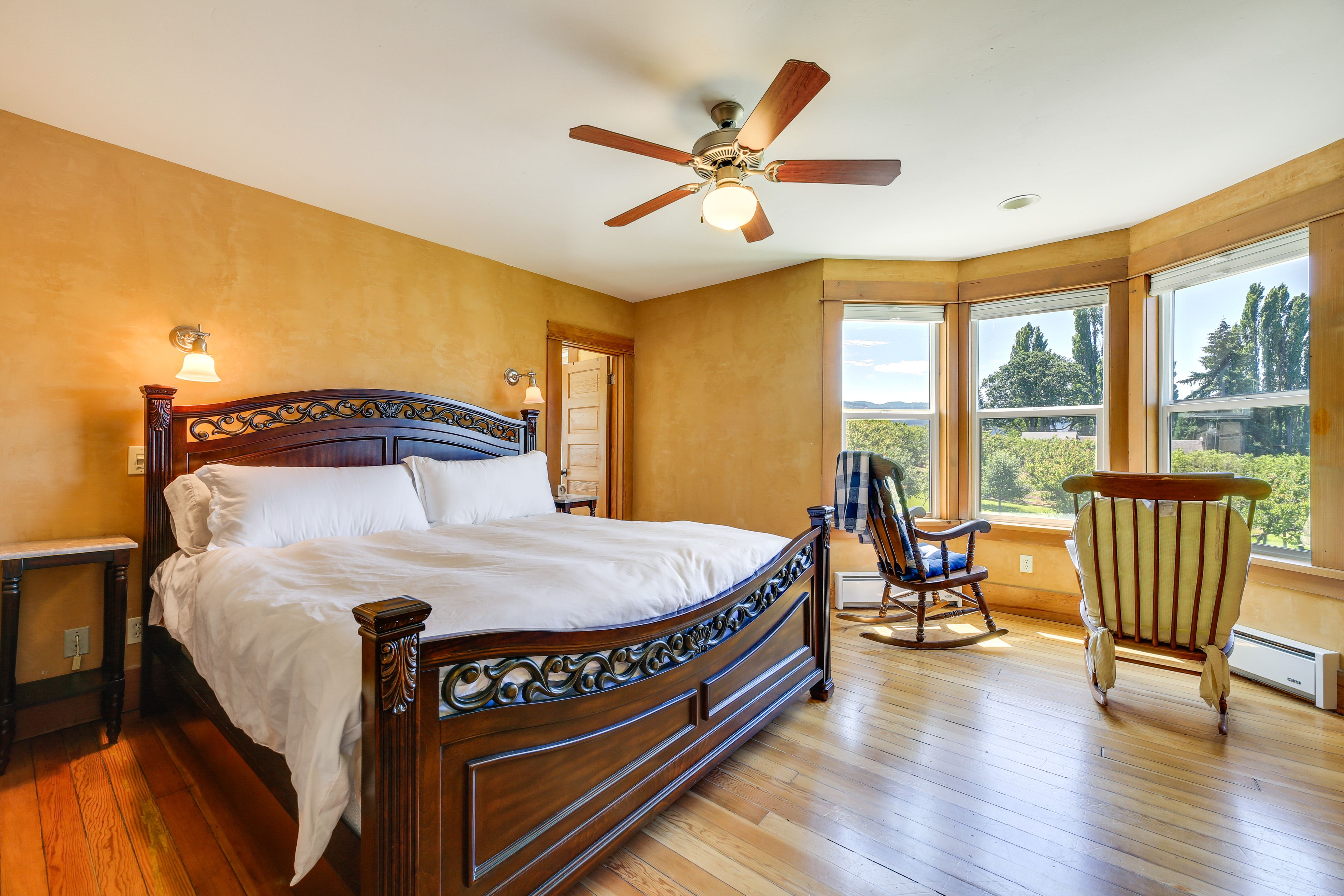 Bedroom 1 | California King Bed | Linens Provided | 2nd Floor