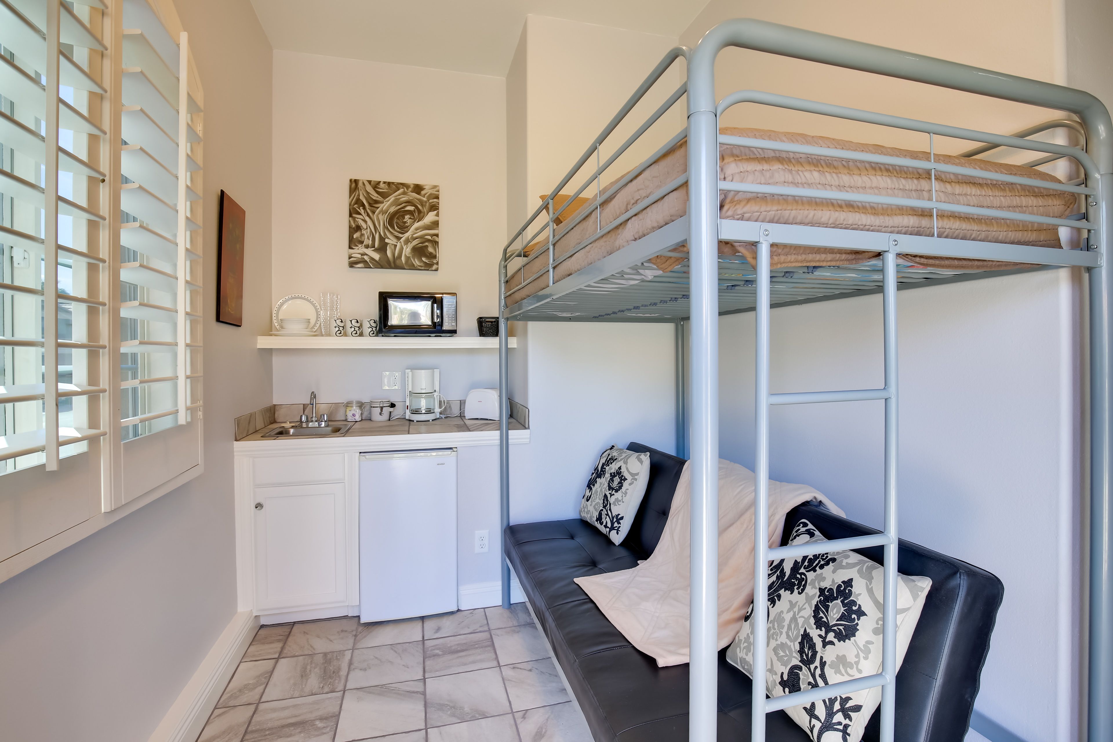 Bedroom 2 | Kitchenette