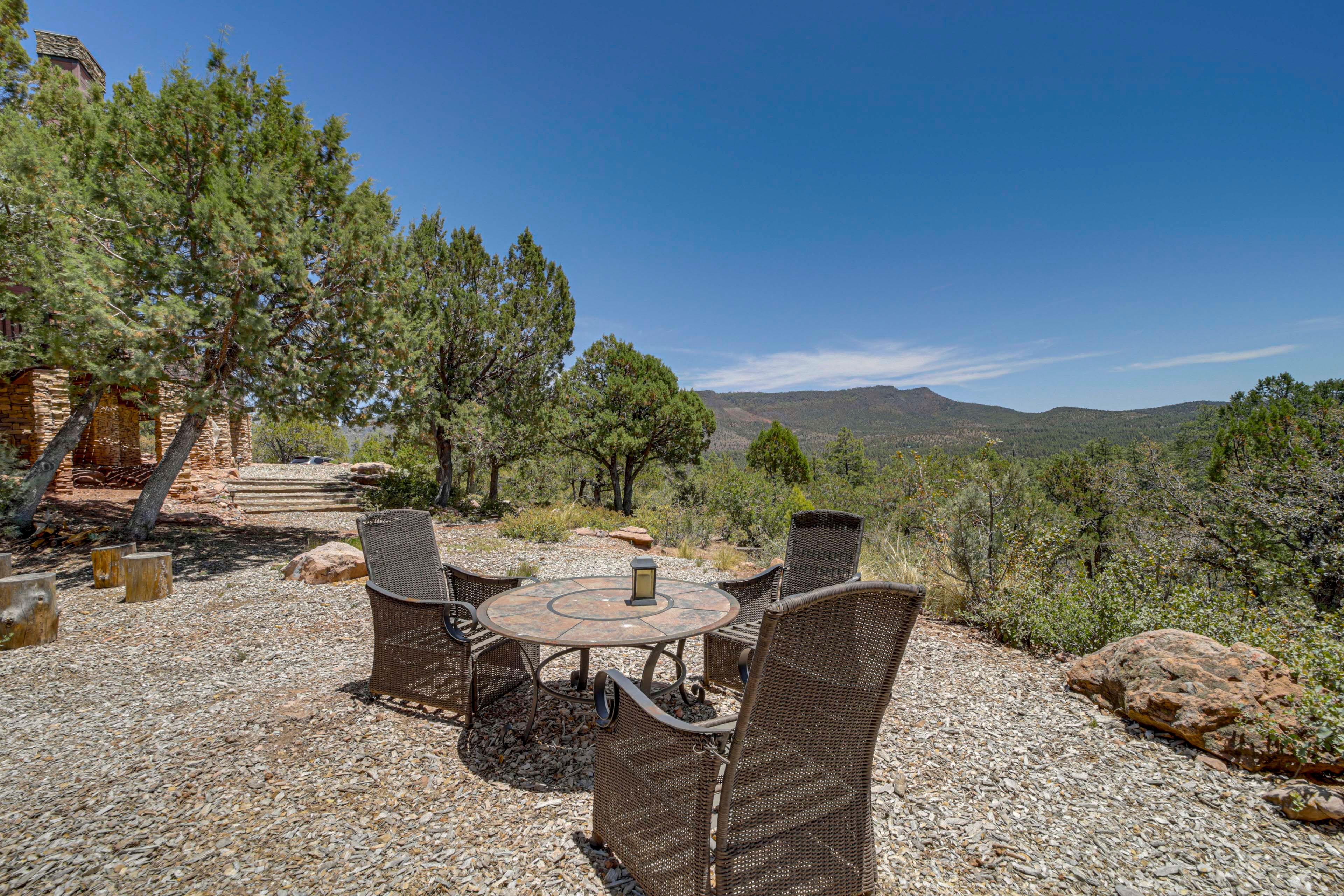 Pine Vacation Rental | 2BR | 1BA | 2,500 Sq Ft | Stairs Required
