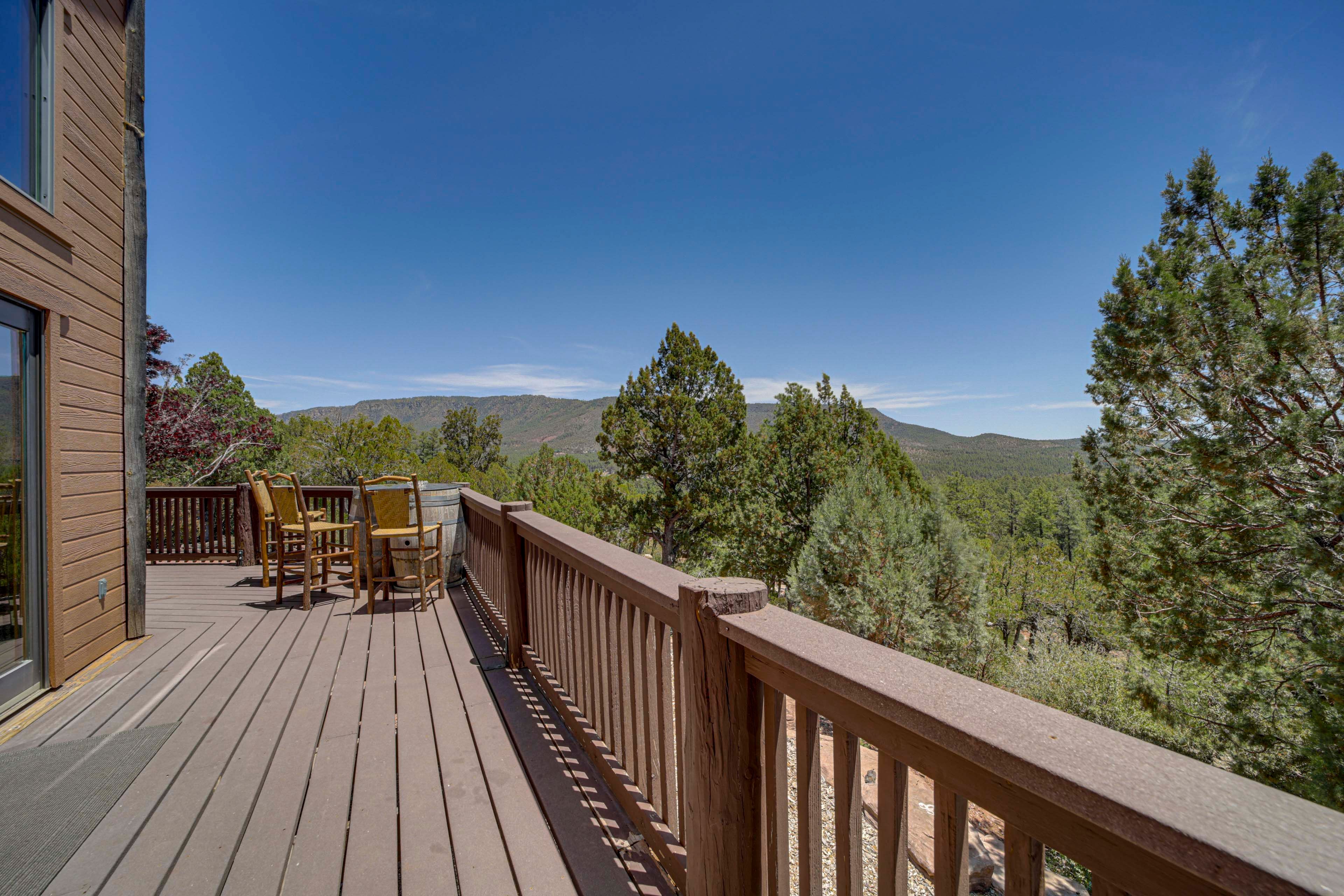 Wraparound Deck