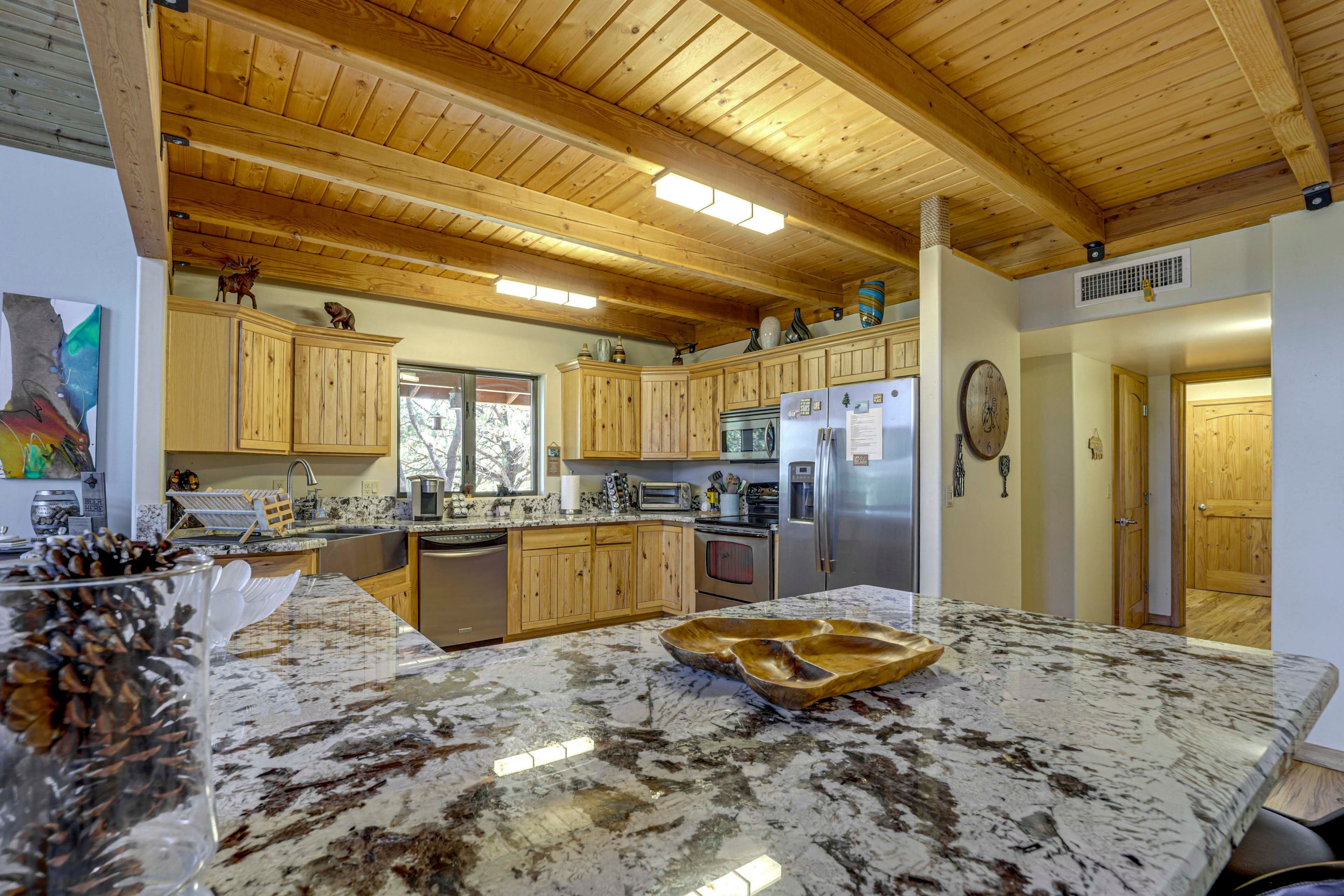 Kitchen | Main Level